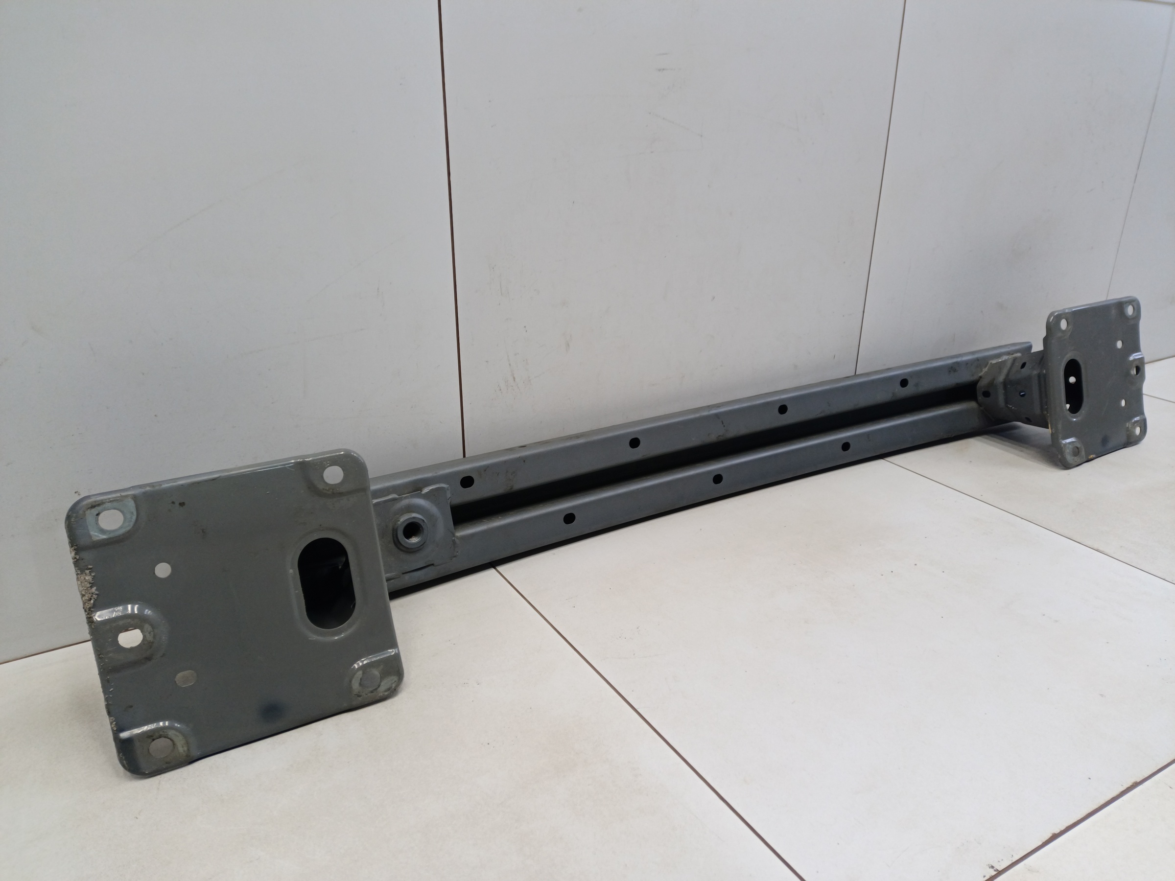 Усилитель переднего бампера Jetour T2