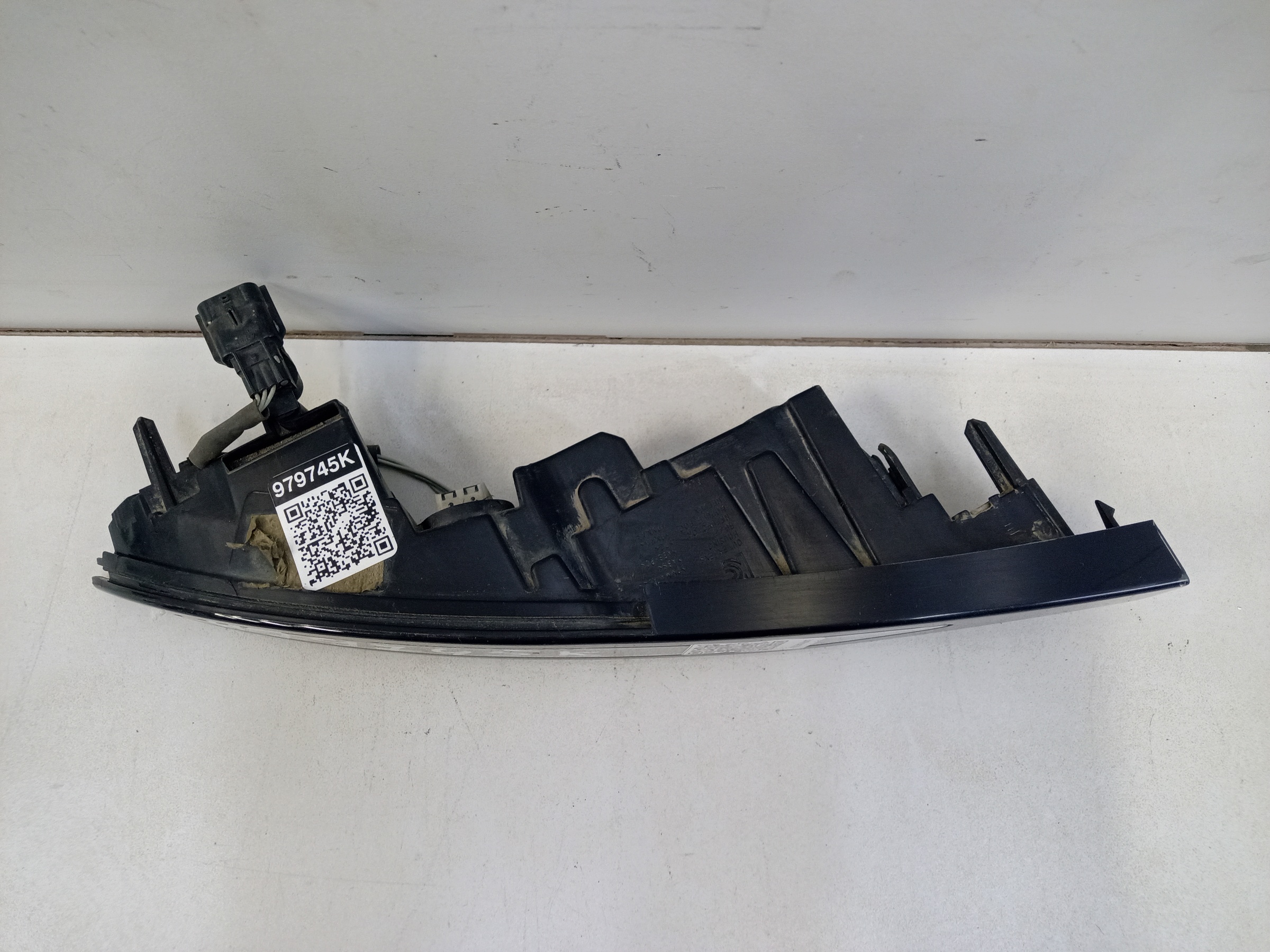 Фара ПТФ задняя левая Land Rover Evoque 2