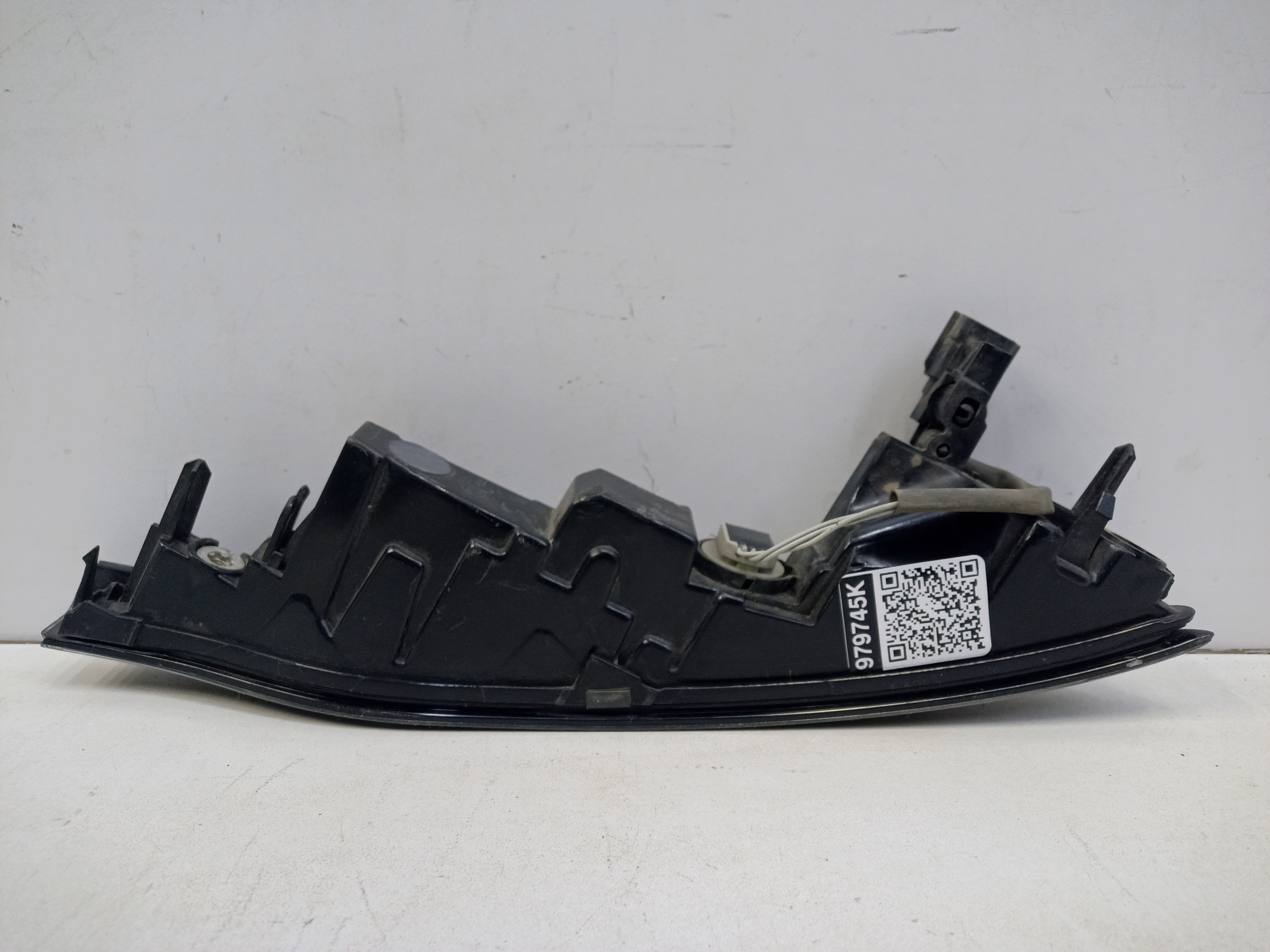 Фара ПТФ задняя левая Land Rover Evoque 2