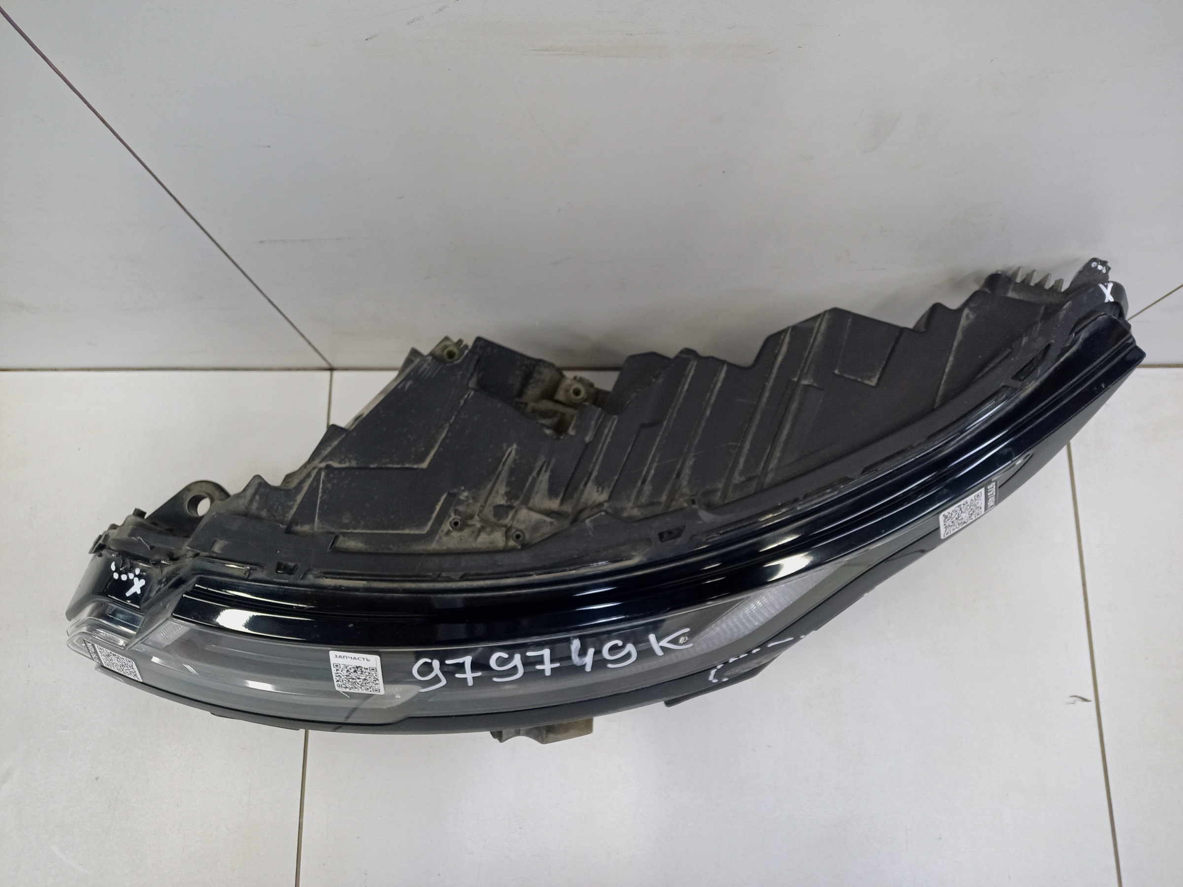 Фара передняя левая Land Rover Evoque 2 LED