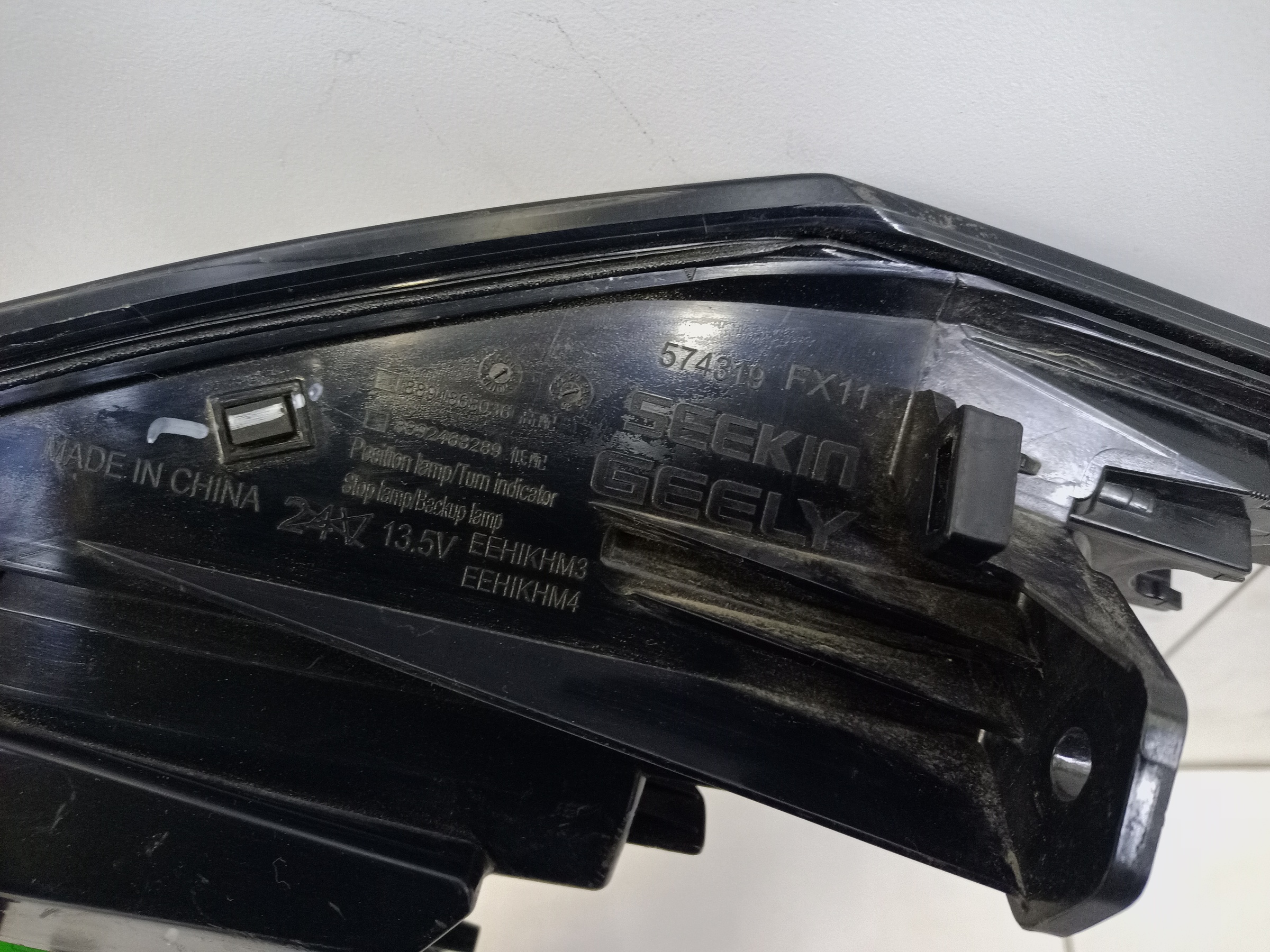 Фонарь задний левый наружный Geely Atlas 2 LED