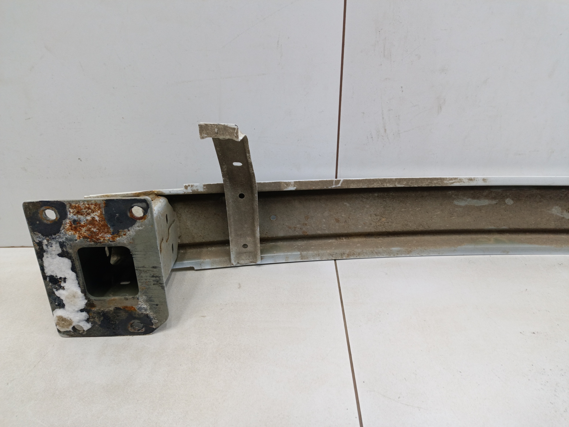 Усилитель заднего бампера Haval Dargo