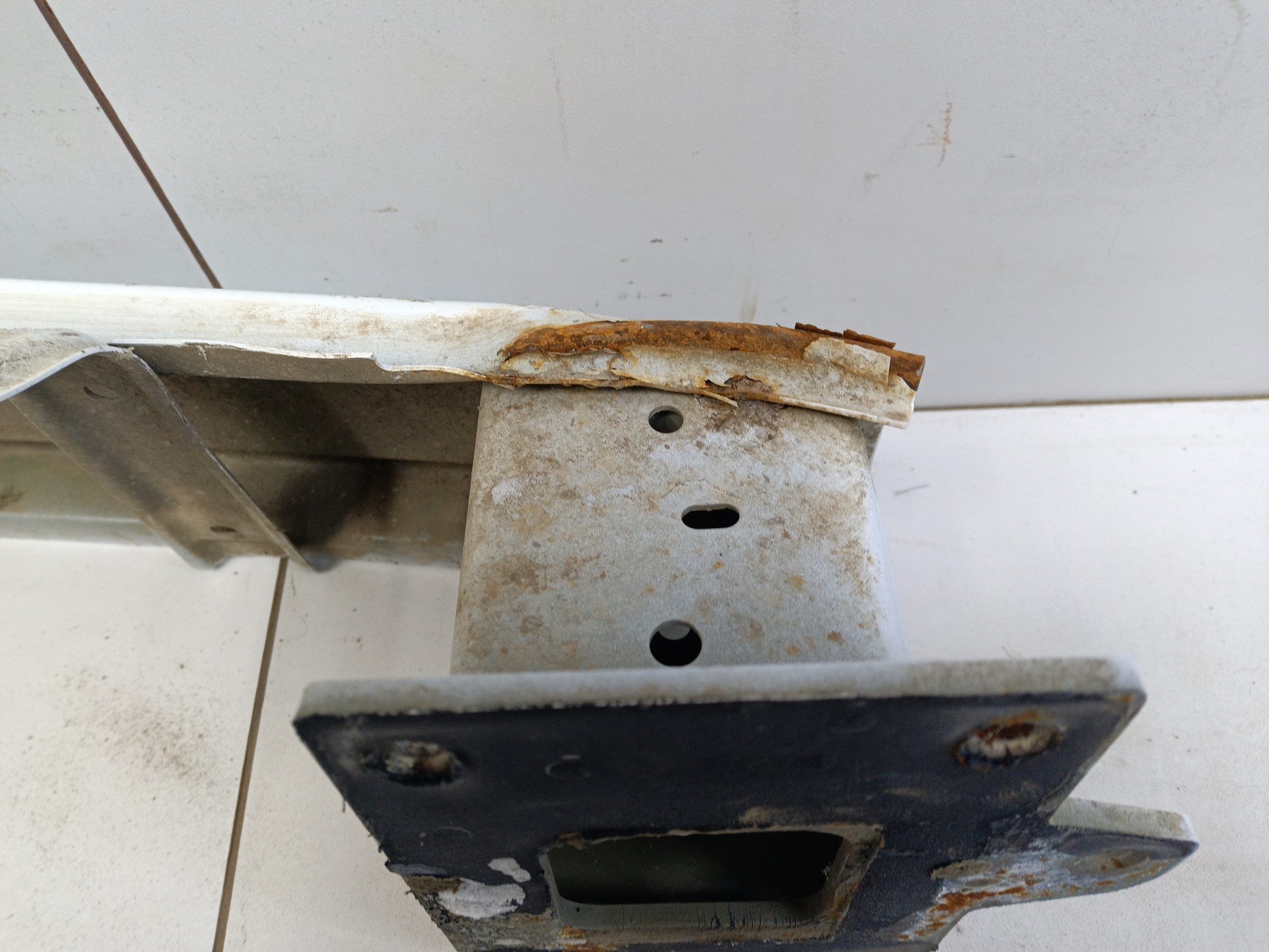 Усилитель заднего бампера Haval Dargo