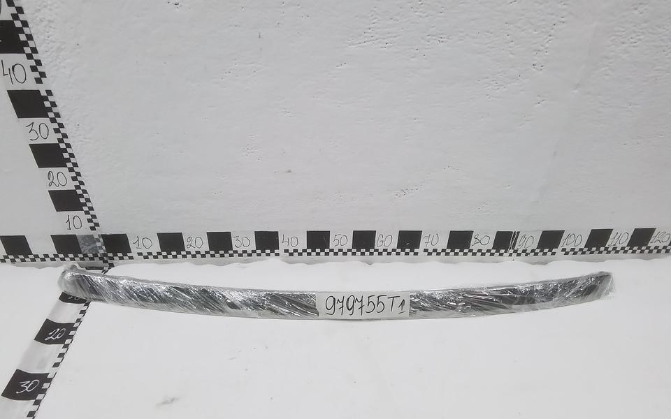 Накладка "хром" решётки радиатора Lexus NX Restail
