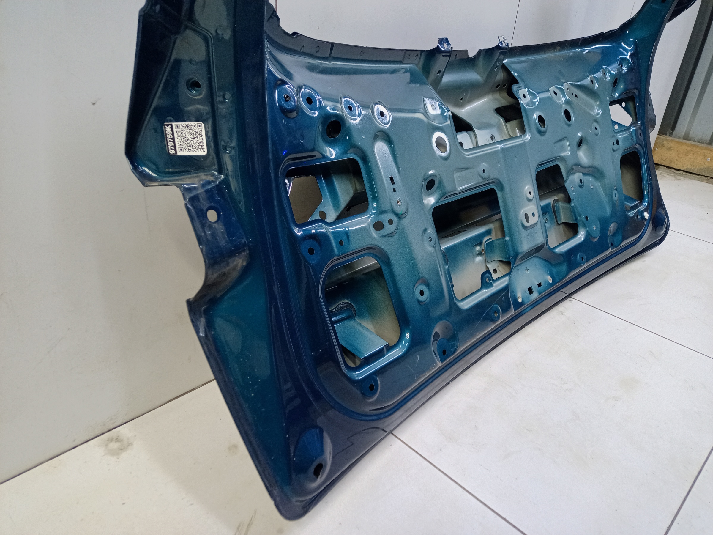 Крышка багажника Geely Monjaro