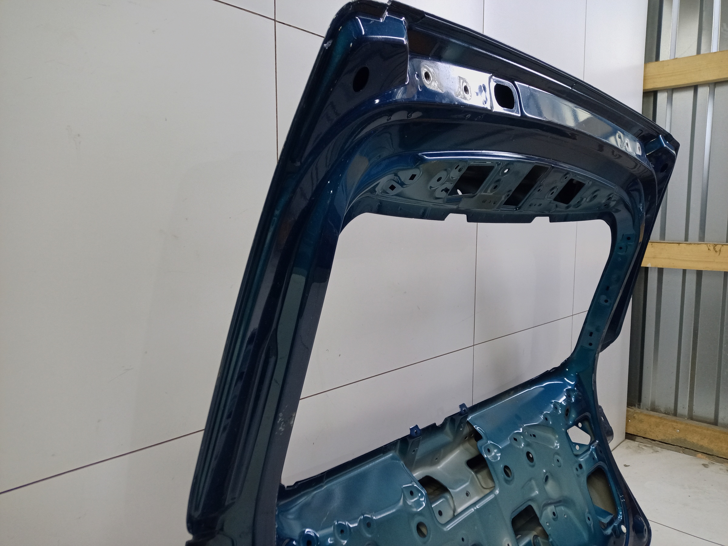 Крышка багажника Geely Monjaro