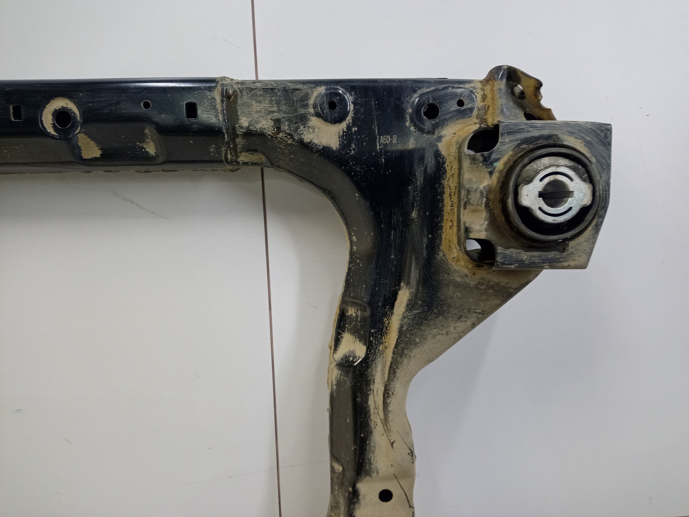 Подрамник передний GAC GS8 2