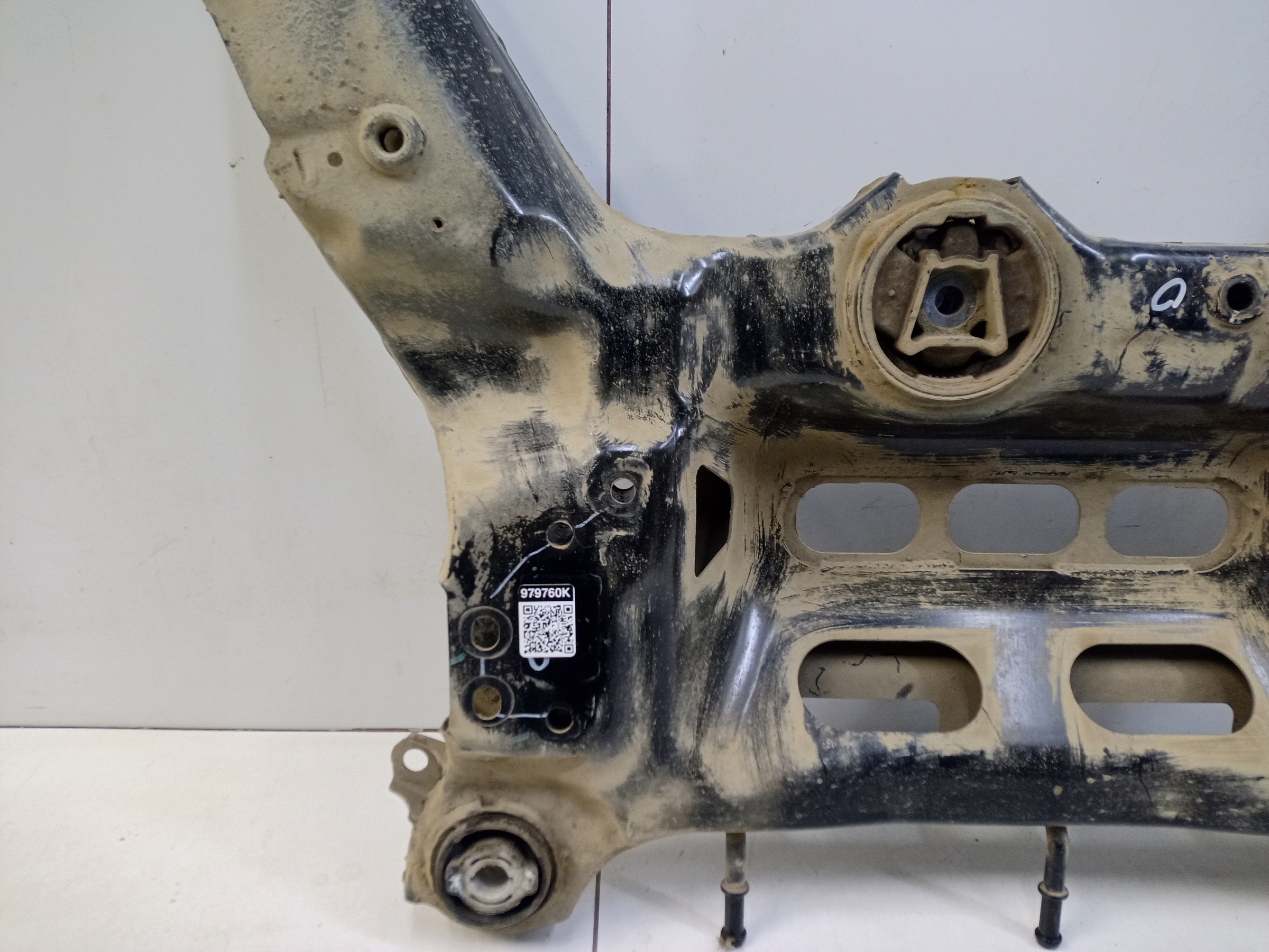 Подрамник передний GAC GS8 2