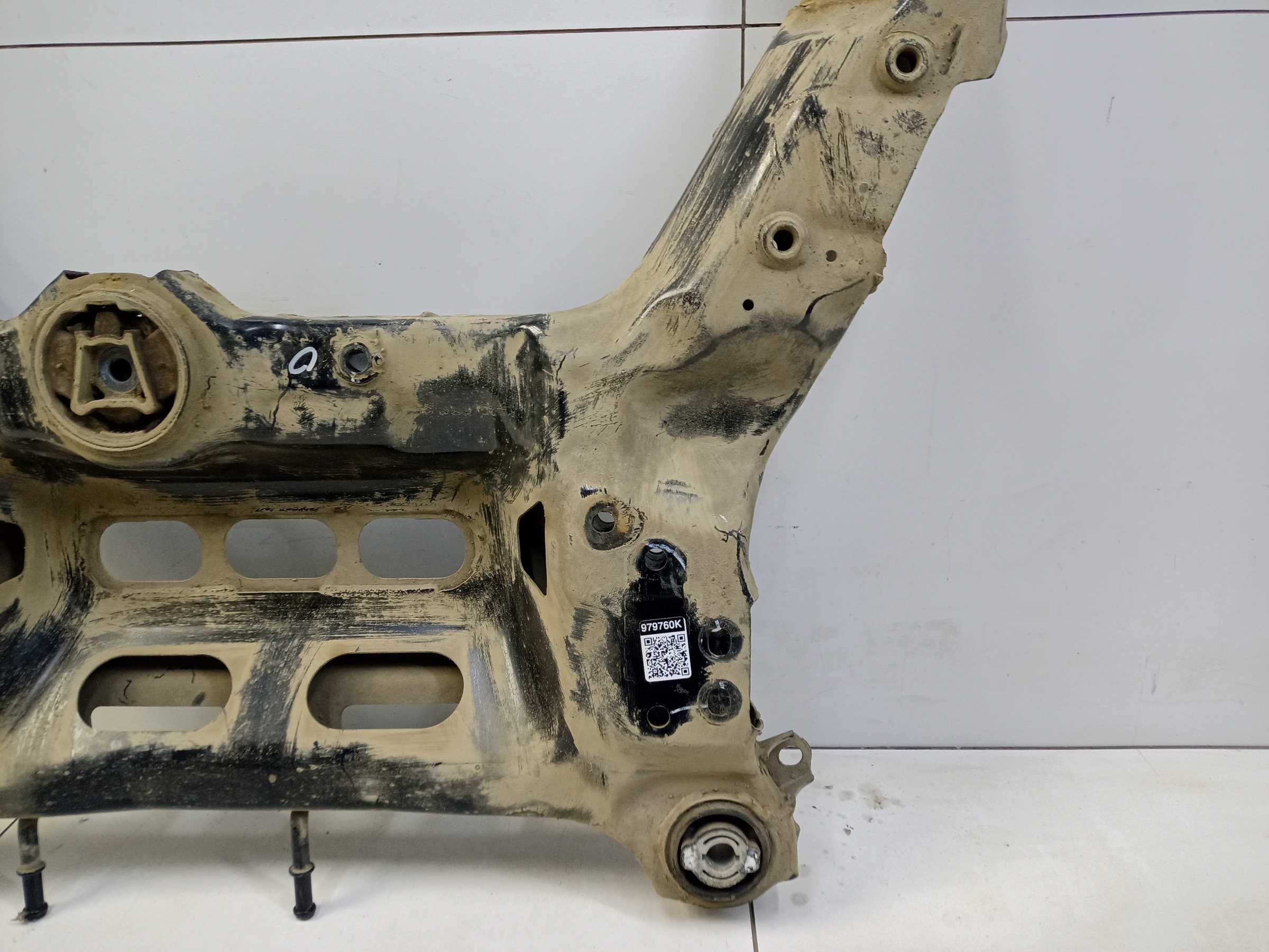 Подрамник передний GAC GS8 2