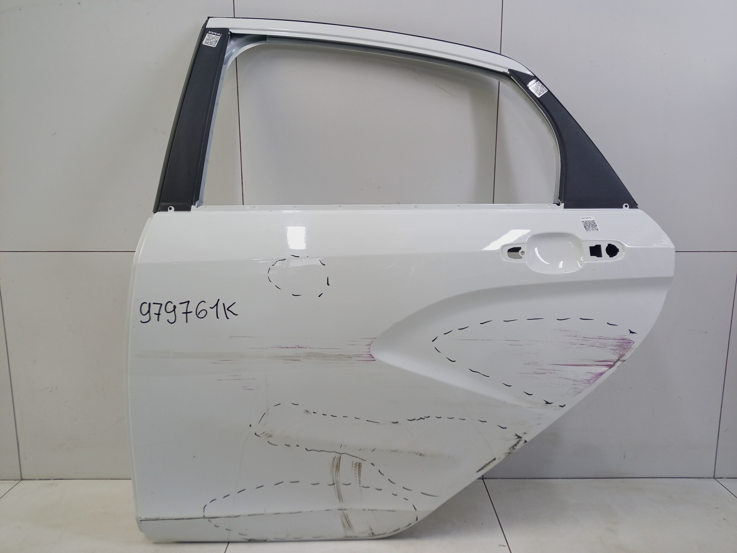 Дверь задняя левая Lada Vesta Sedan