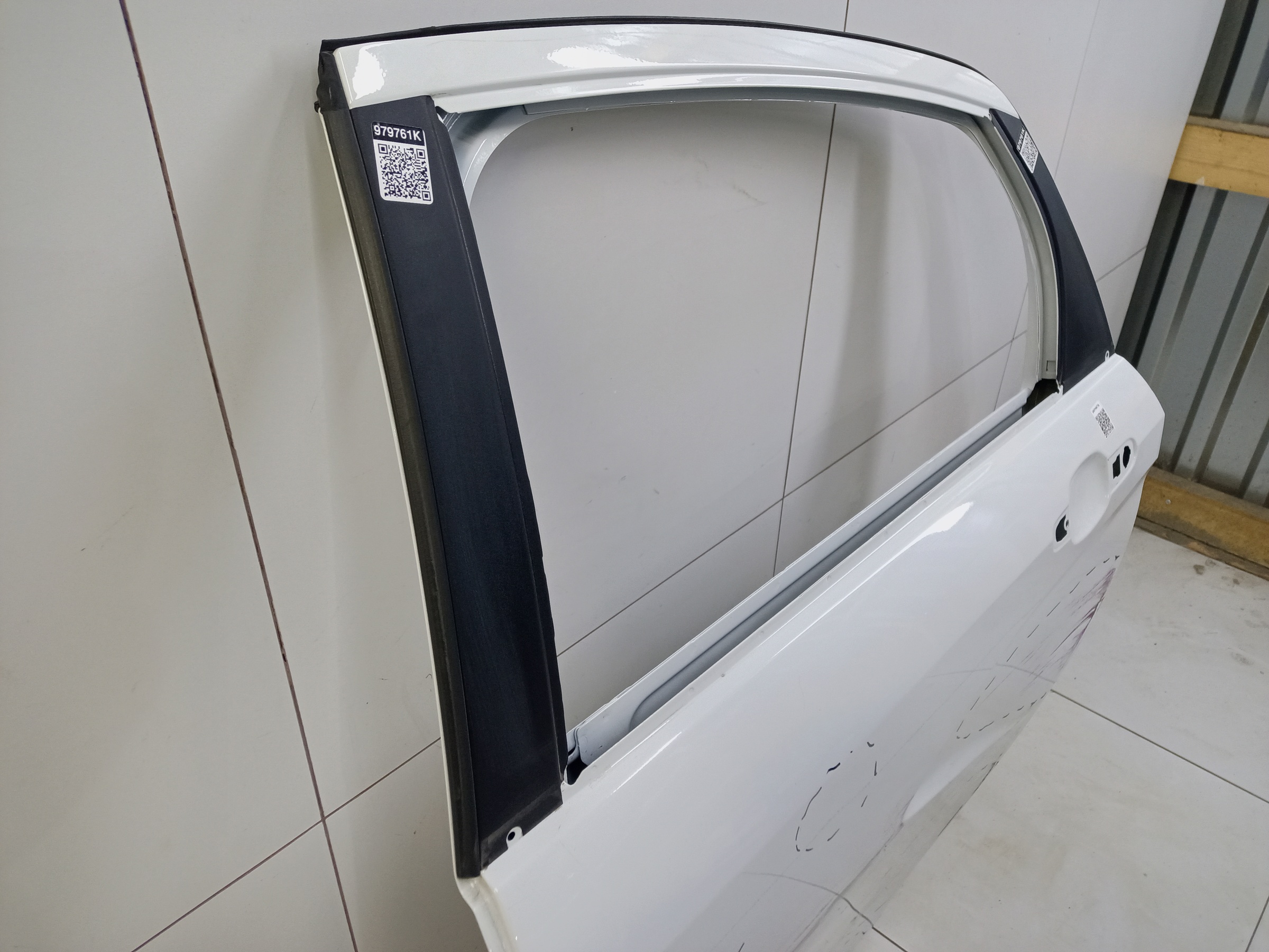 Дверь задняя левая Lada Vesta Sedan