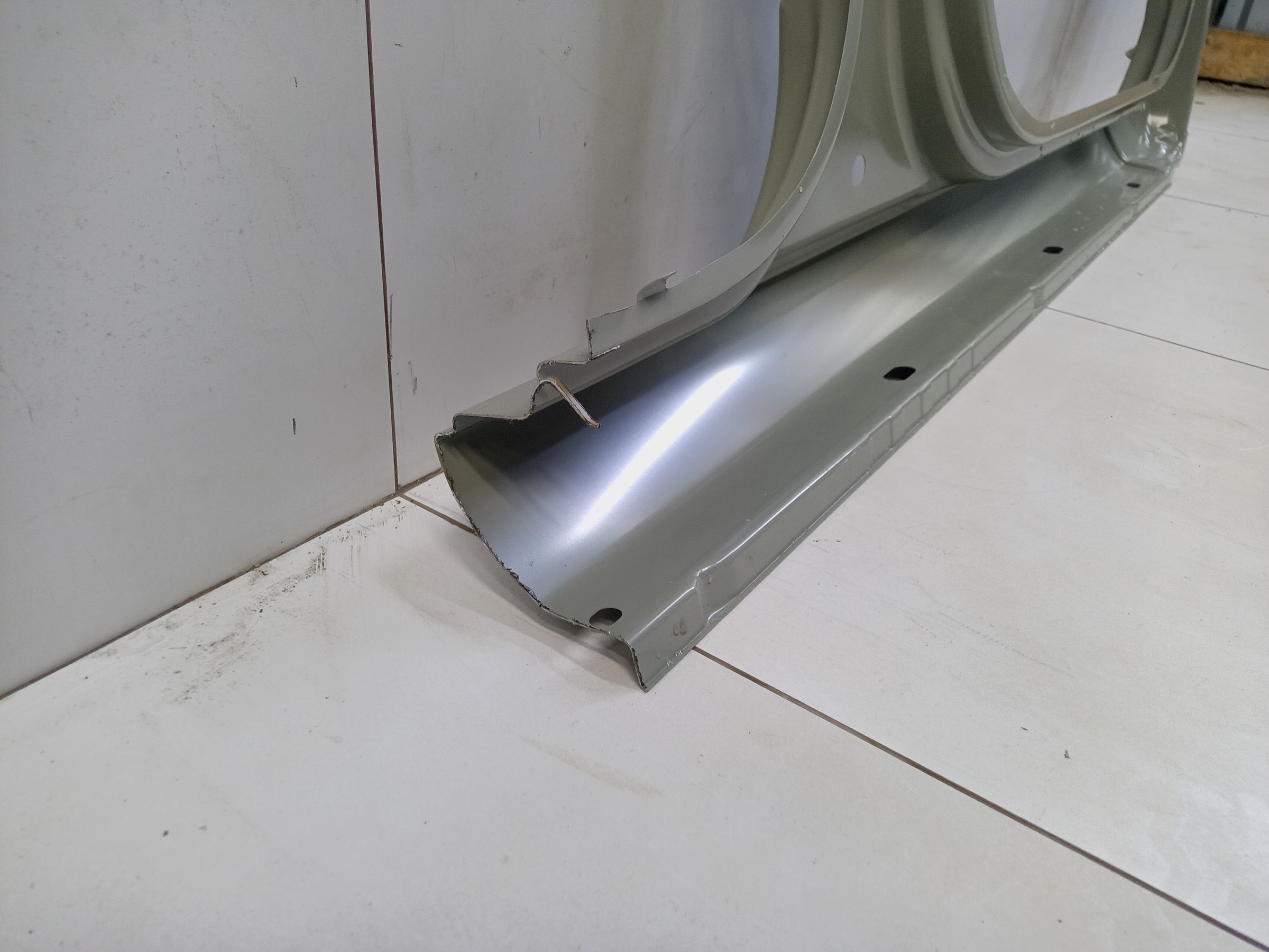 Панель кузова боковая левая Lada Vesta Sedan