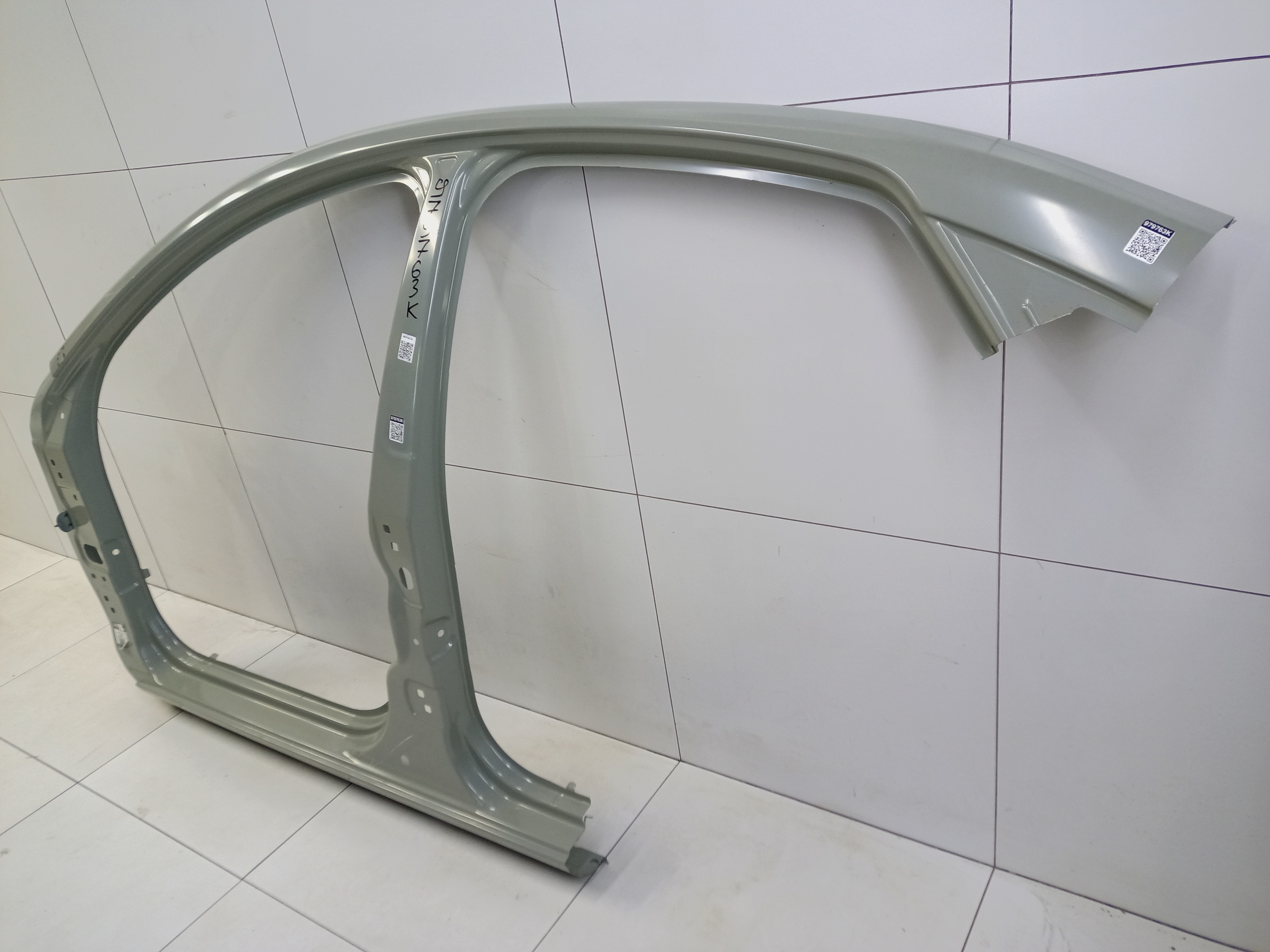 Панель кузова боковая левая Lada Vesta Sedan