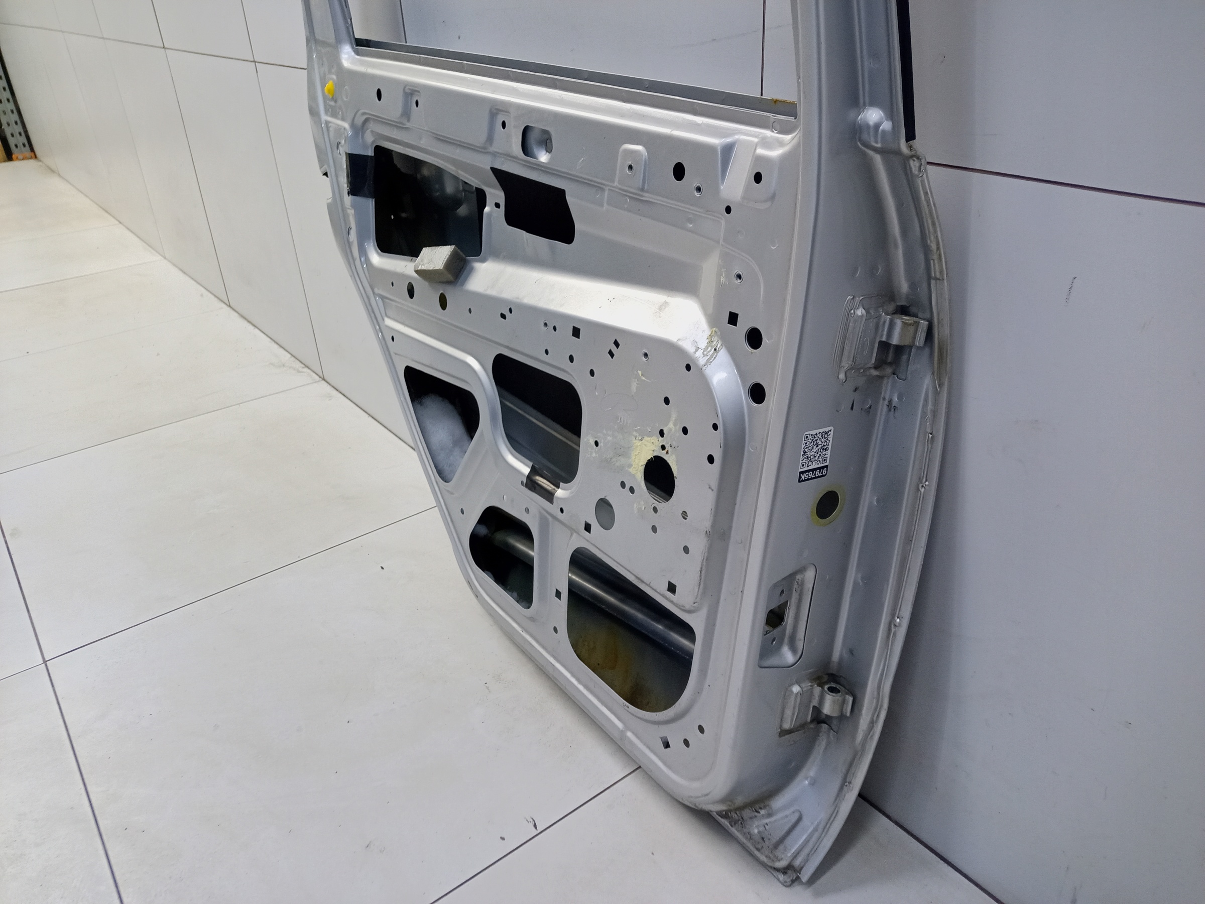 Дверь задняя левая Lada Granta Sedan