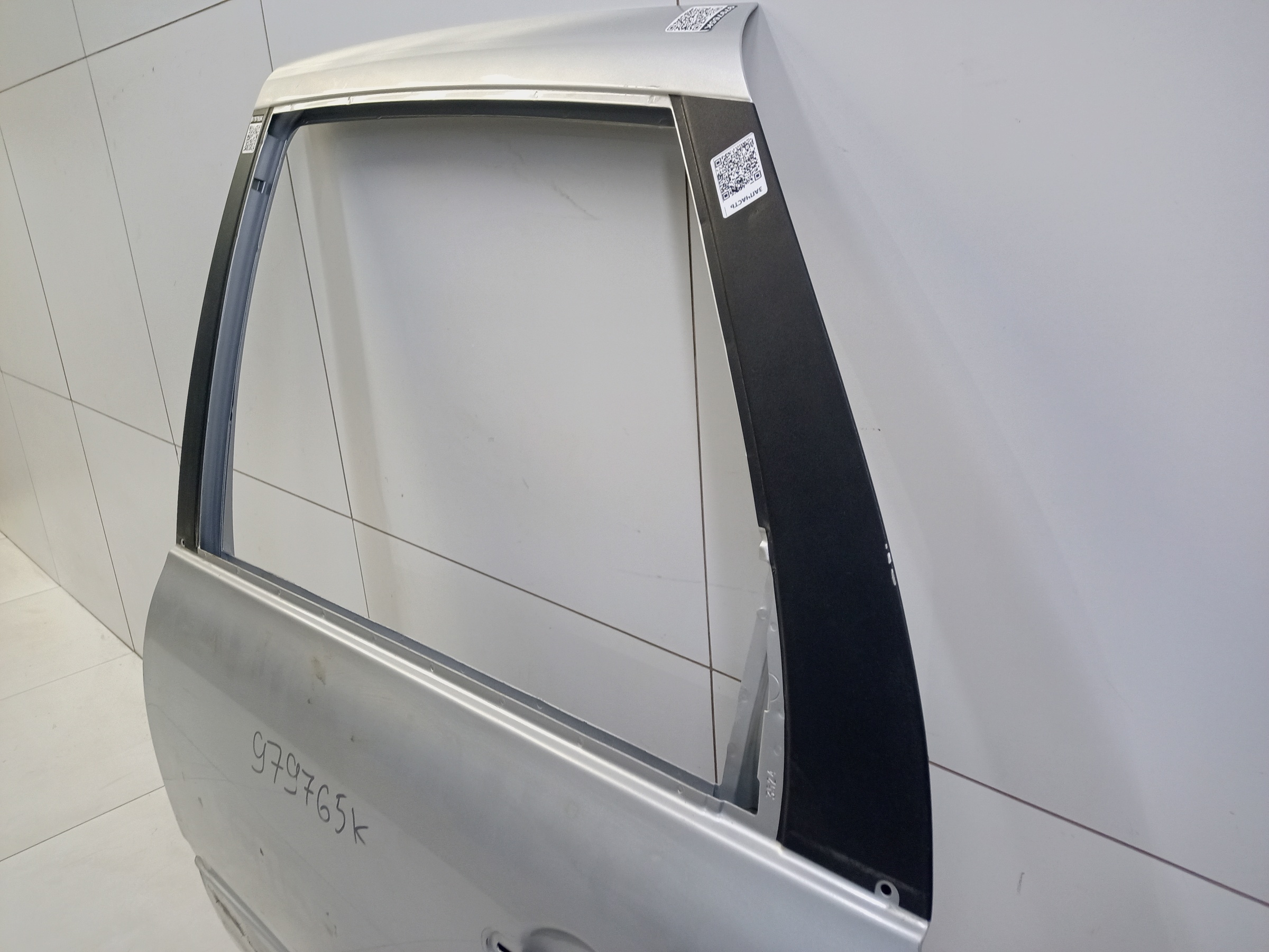 Дверь задняя левая Lada Granta Sedan