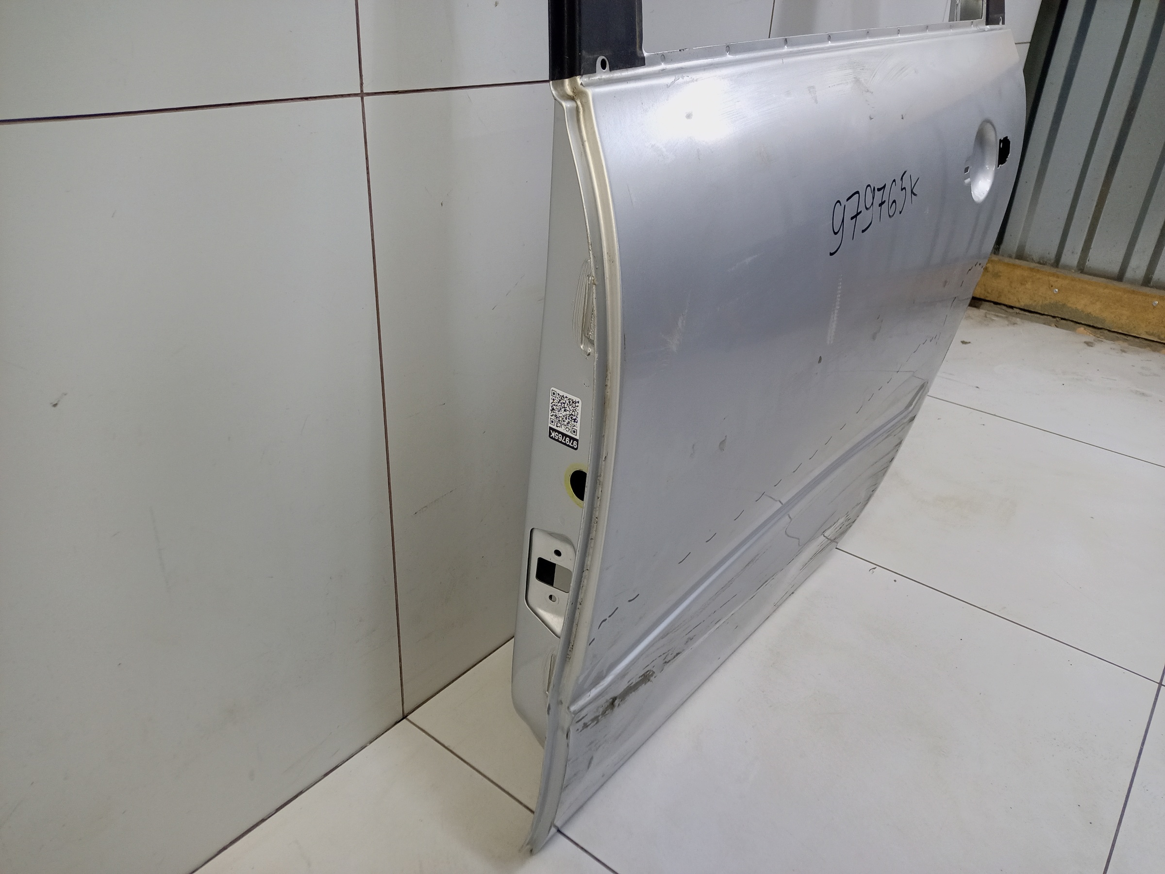 Дверь задняя левая Lada Granta Sedan