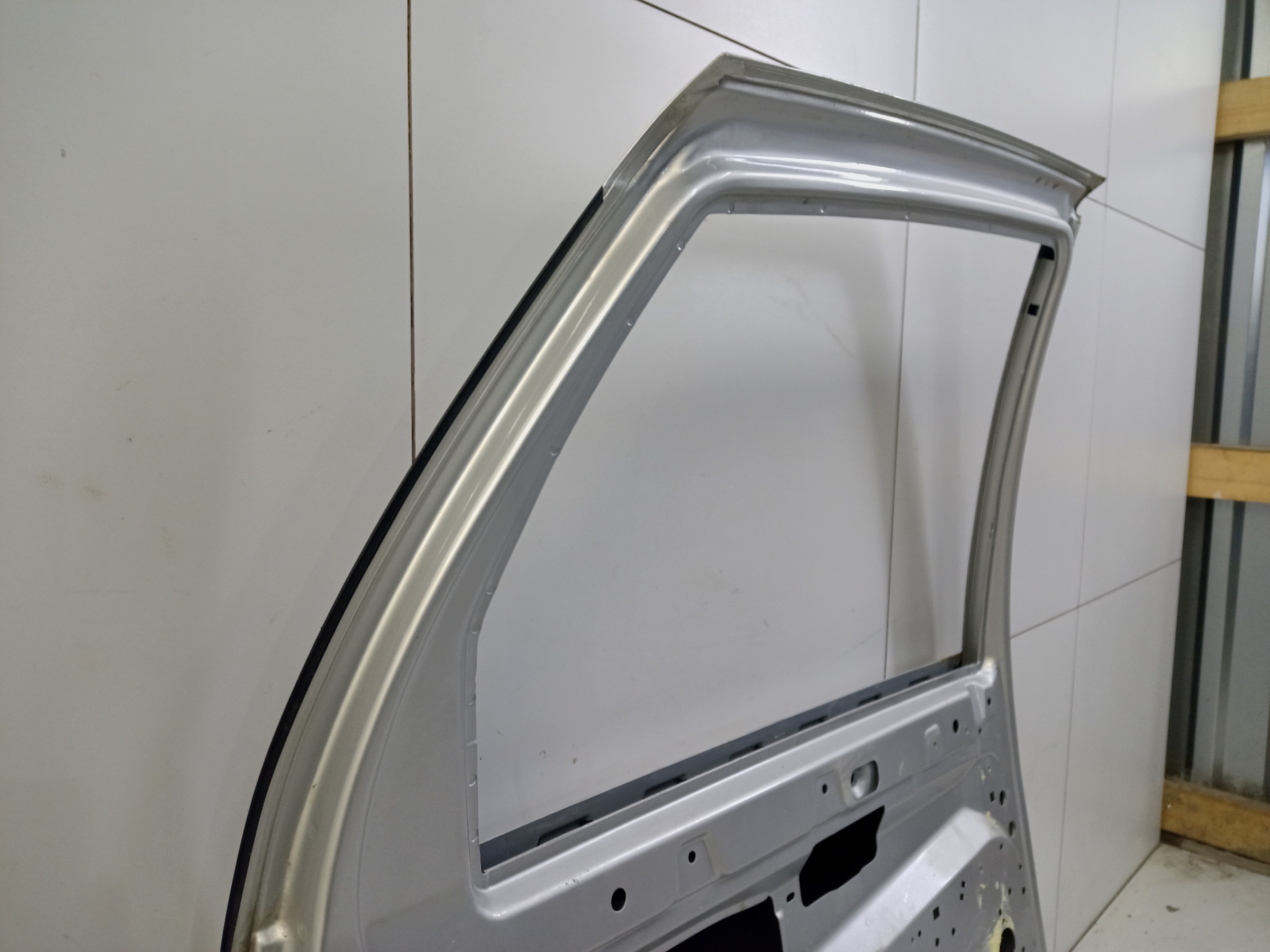 Дверь задняя левая Lada Granta Sedan