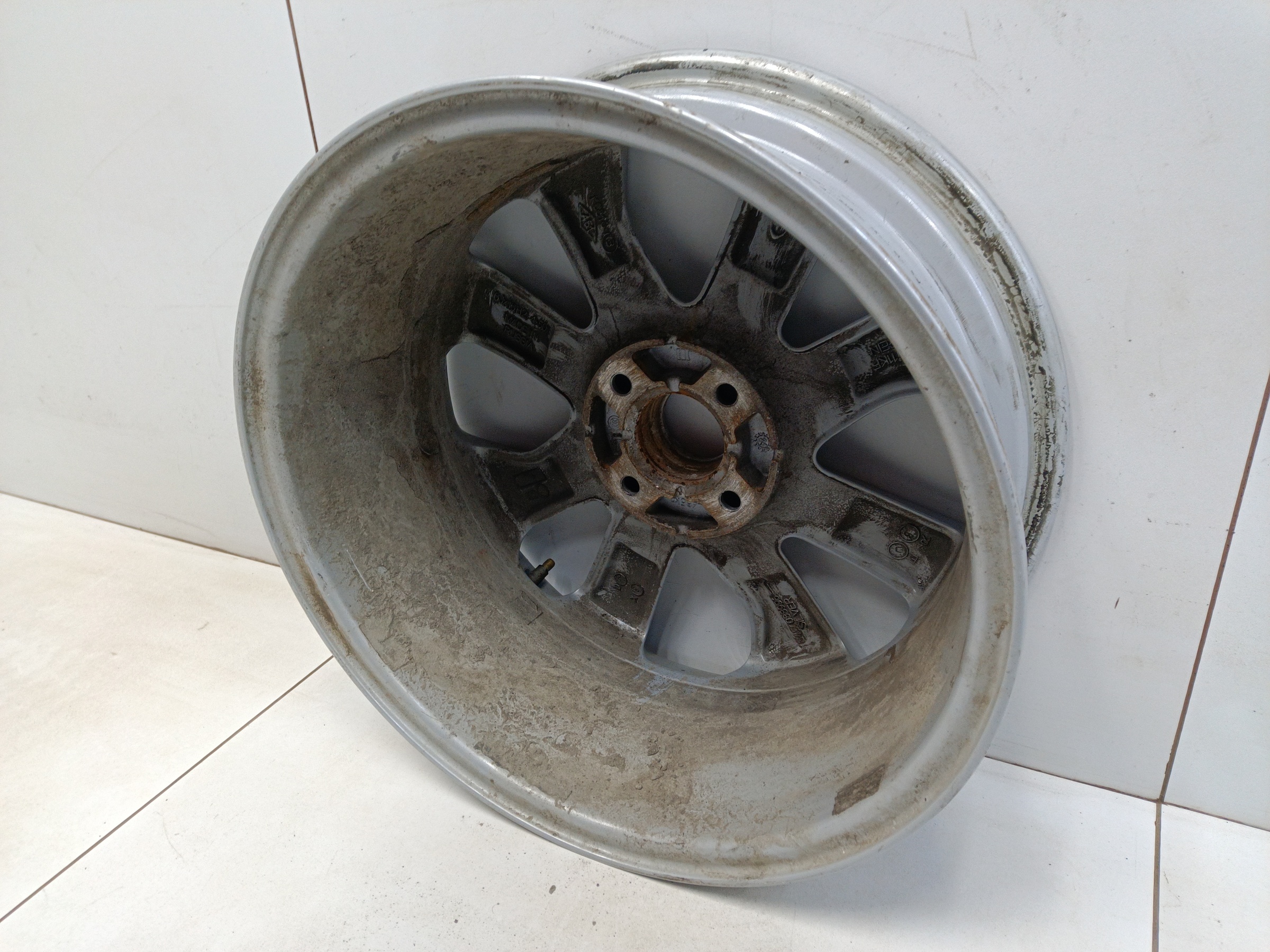 Диск колеса литой Lada Vesta 1 Restail R16