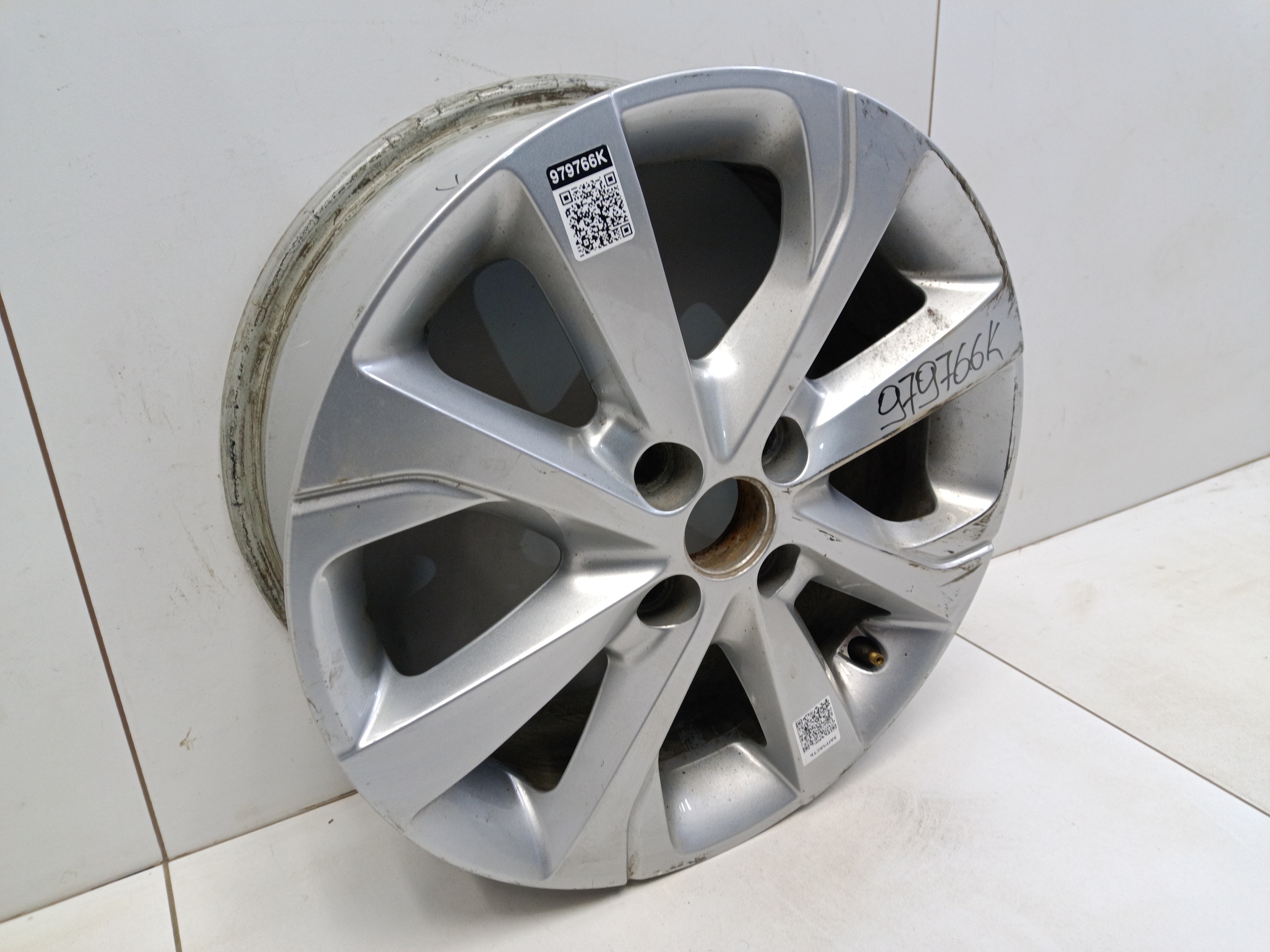 Диск колеса литой Lada Vesta 1 Restail R16