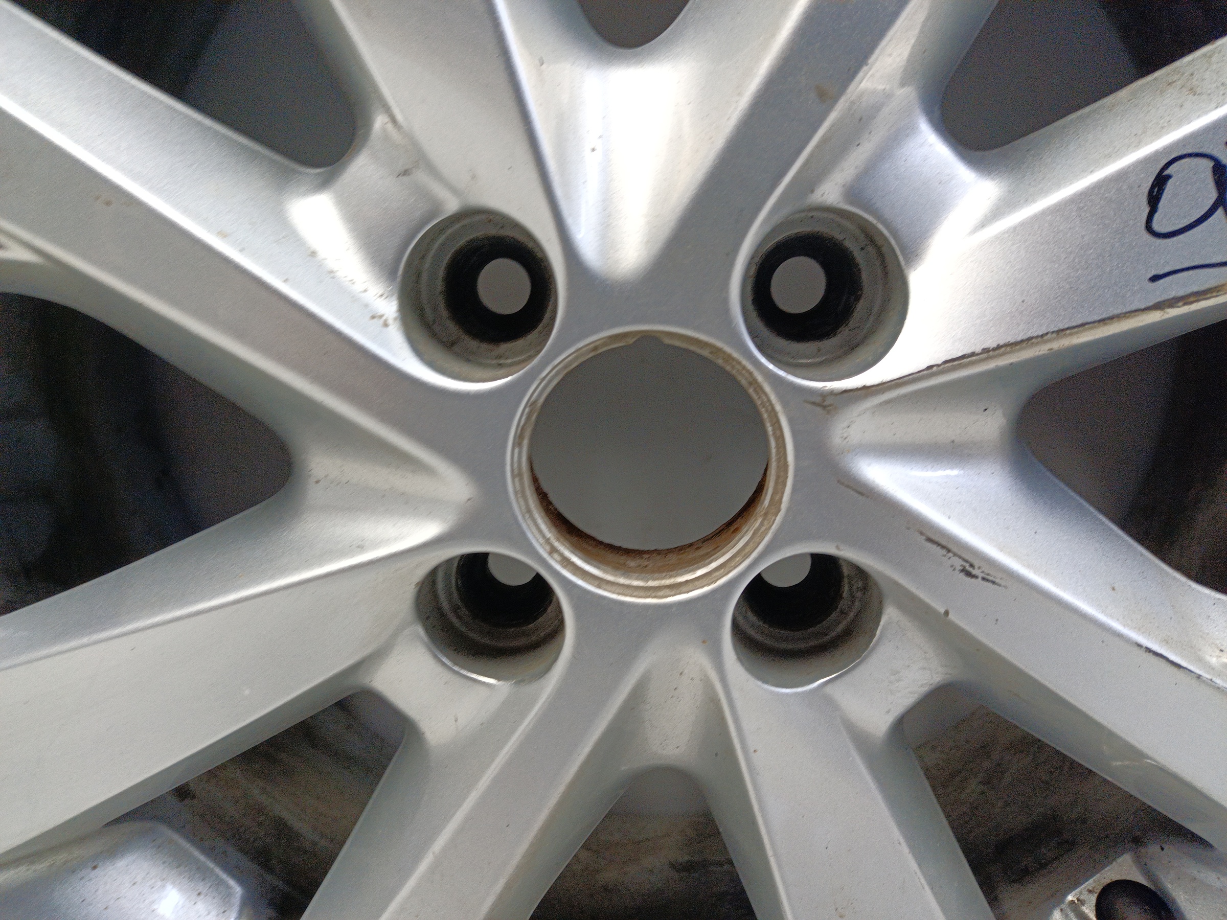 Диск колеса литой Lada Vesta 1 Restail R16