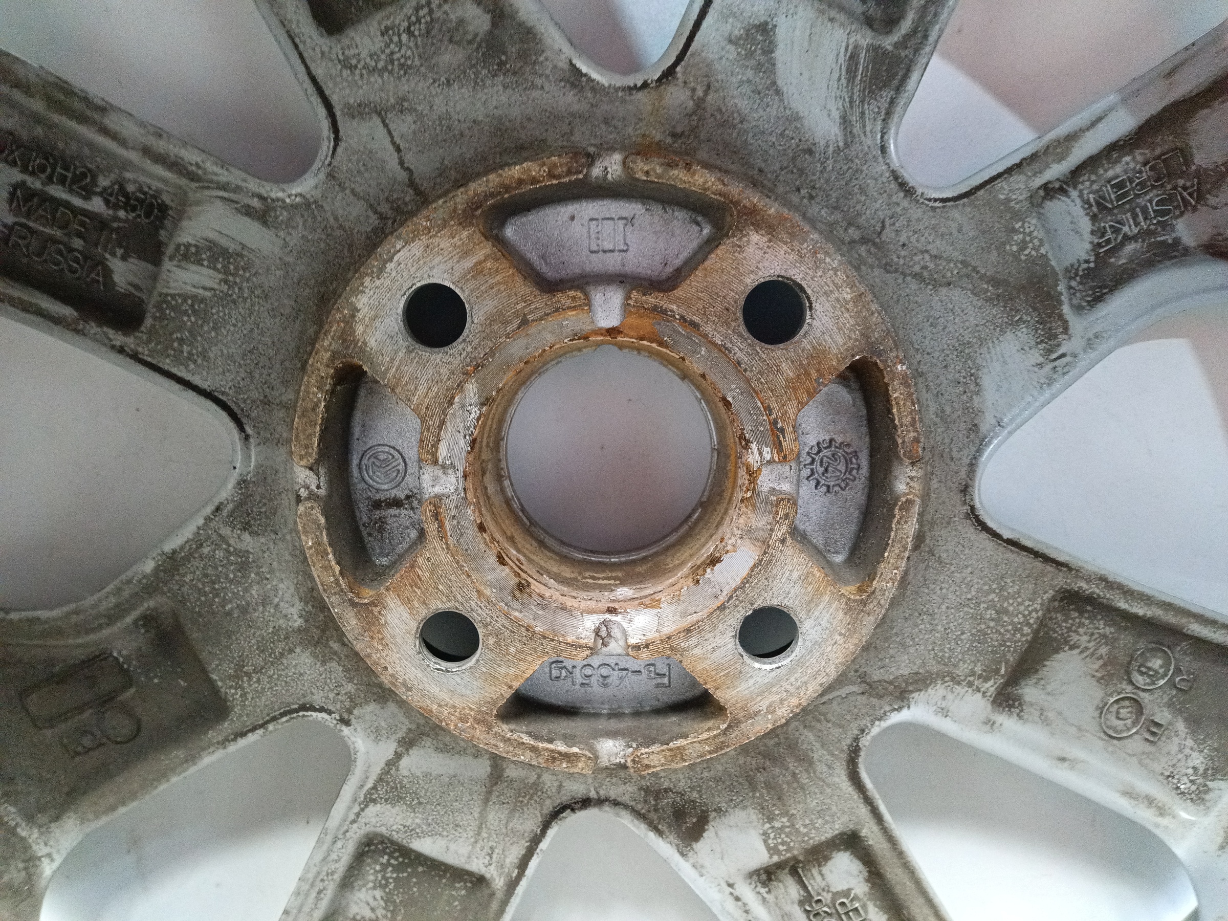 Диск колеса литой Lada Vesta 1 Restail R16