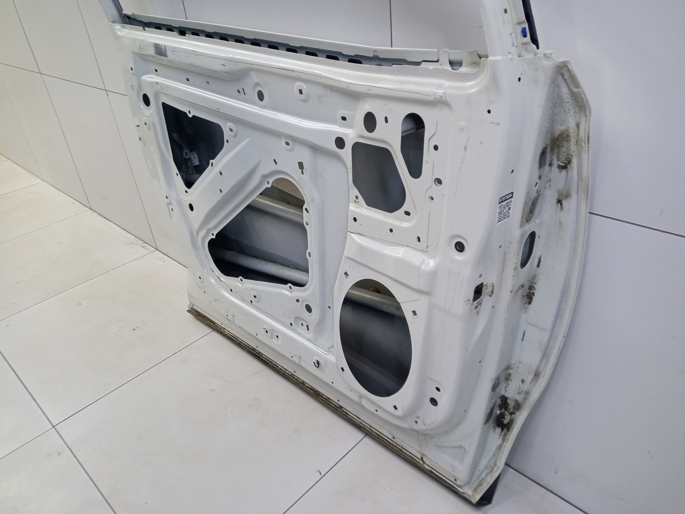 Дверь передняя левая Subaru Forester 5 SK