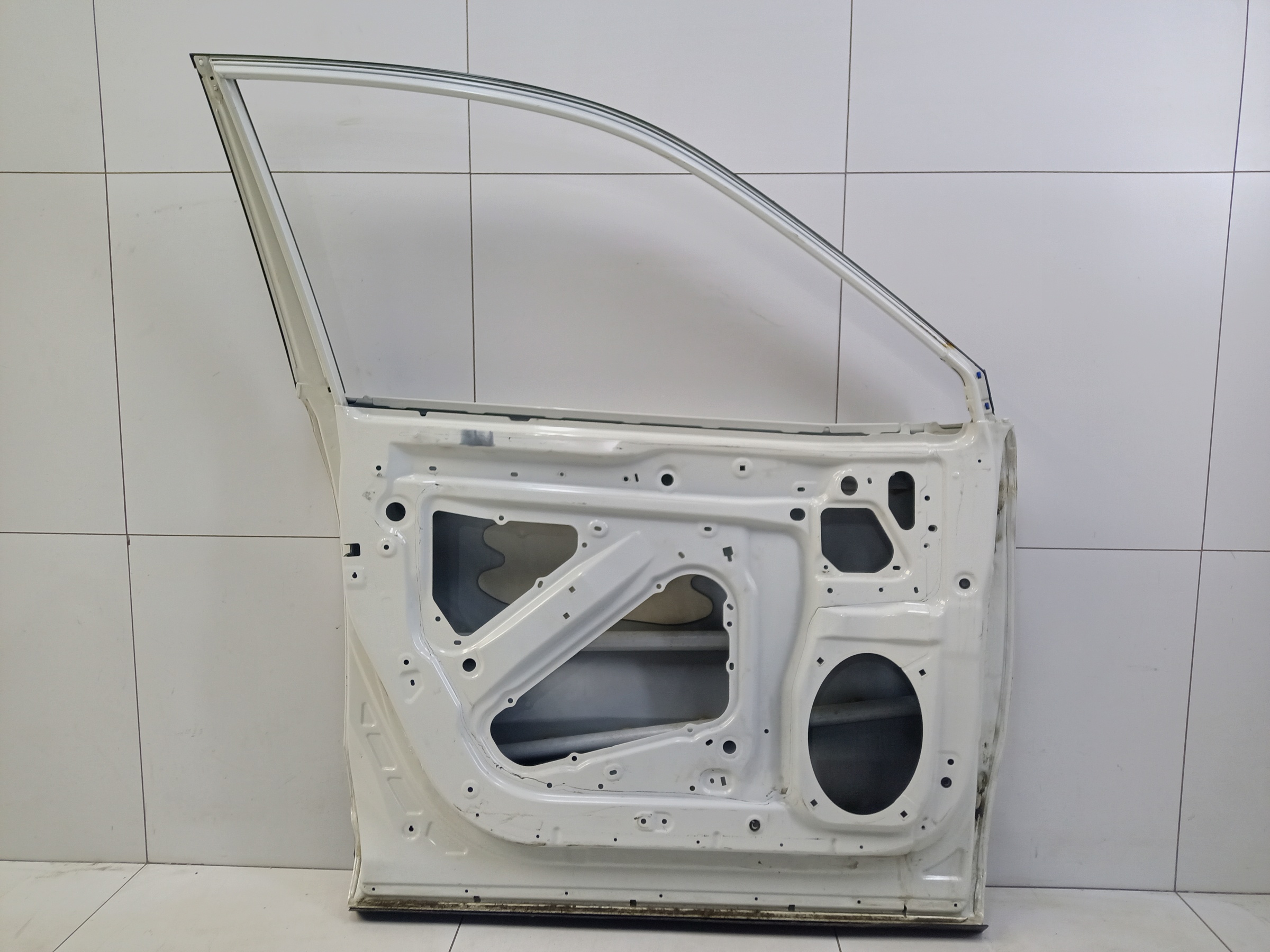 Дверь передняя левая Subaru Forester 5 SK