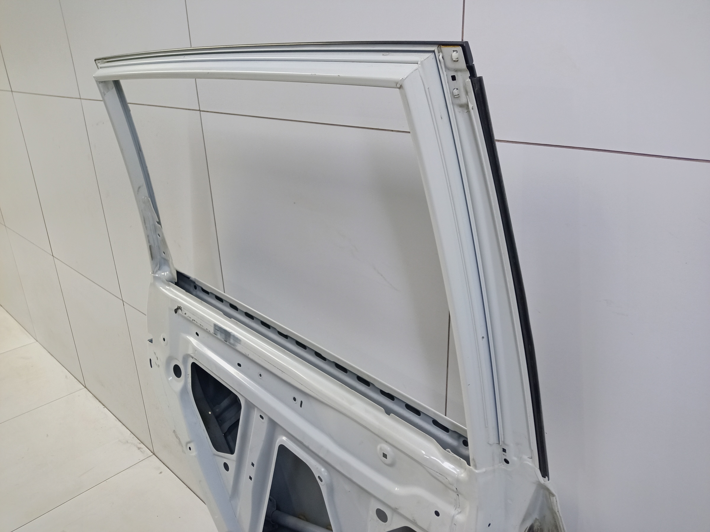 Дверь задняя левая Subaru Forester 5 SK