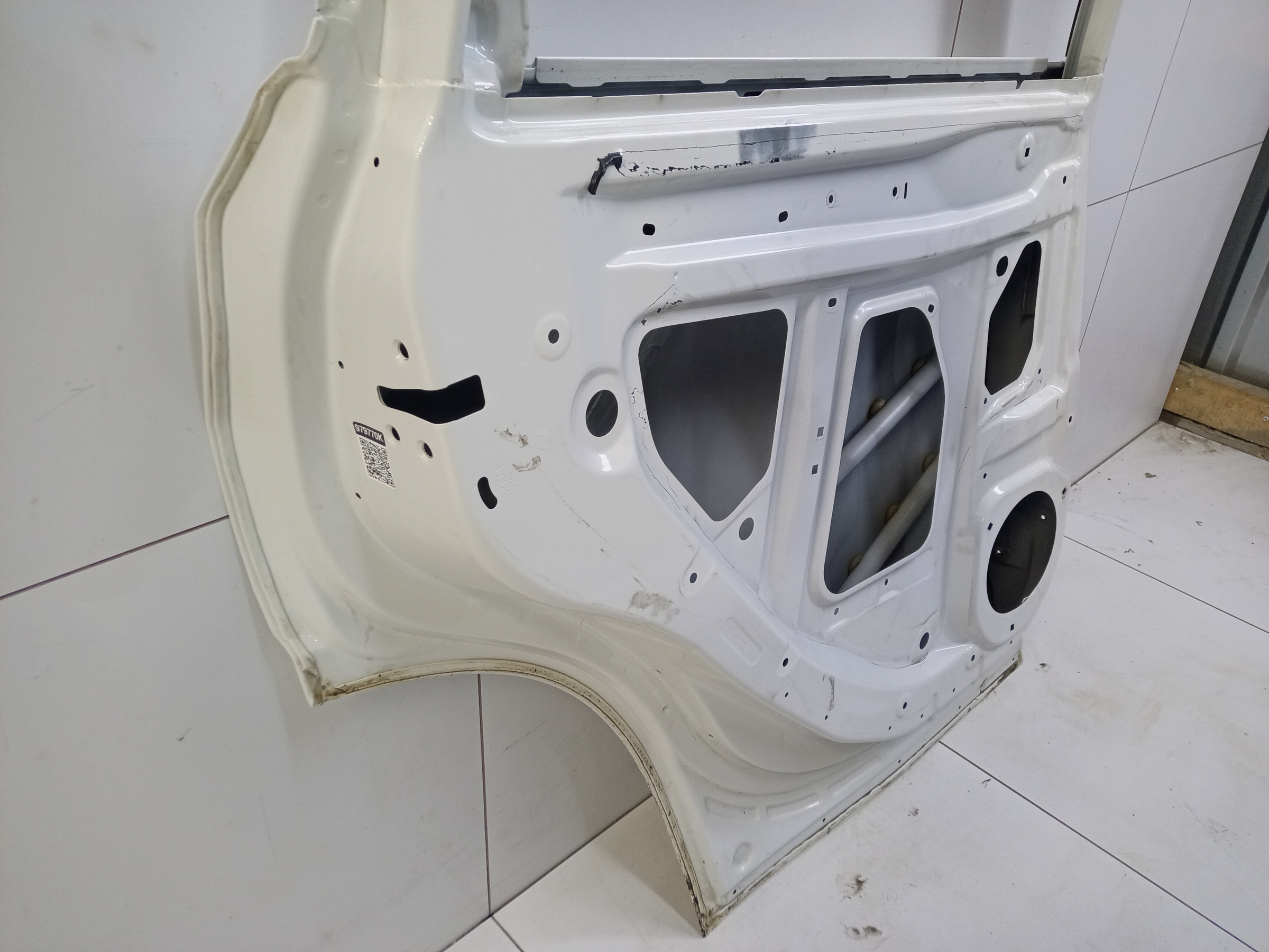 Дверь задняя левая Subaru Forester 5 SK