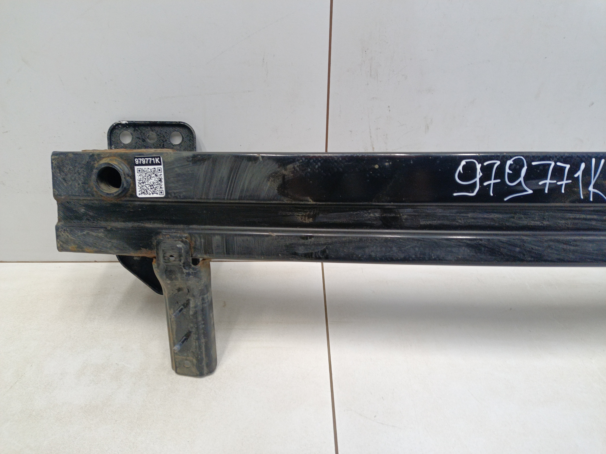 Усилитель переднего бампера Hyundai Creta 1