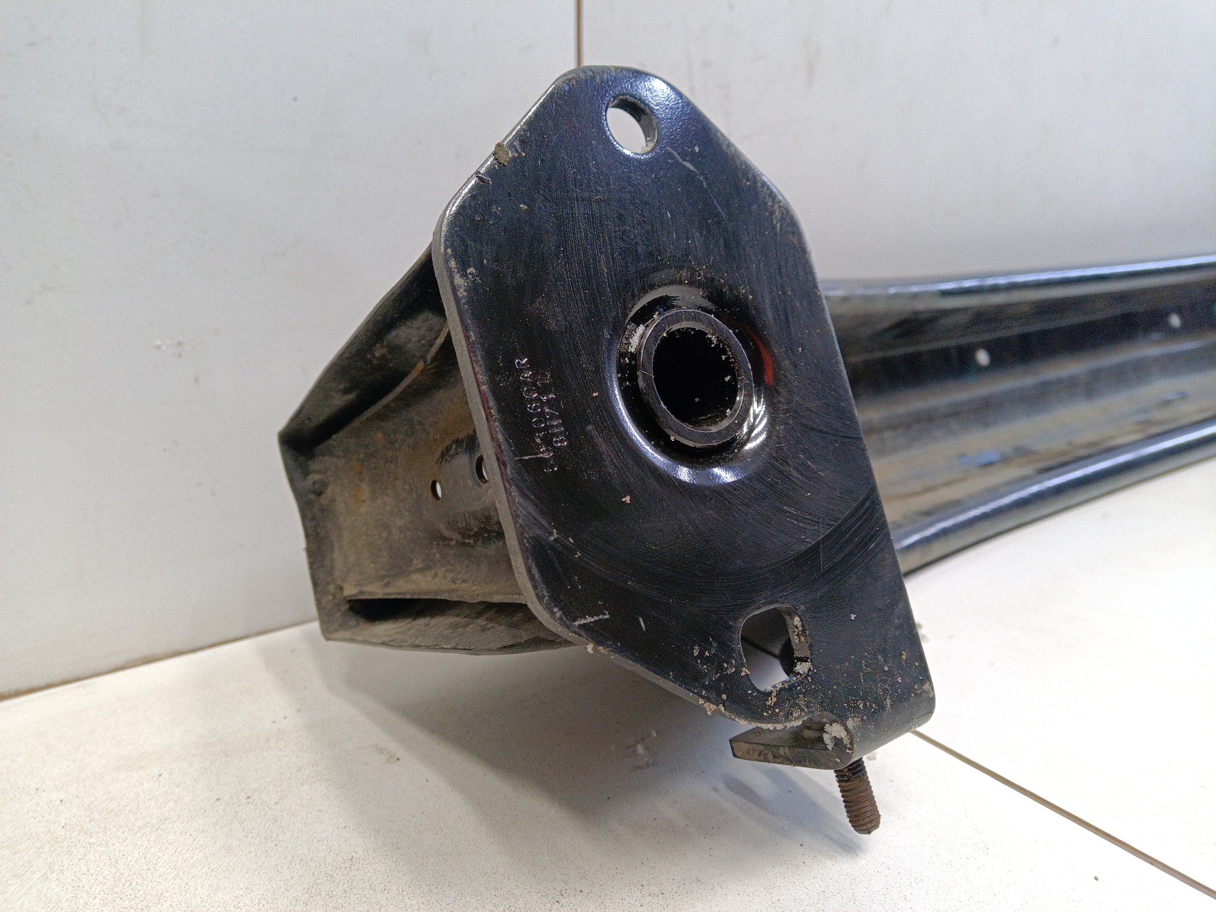 Усилитель заднего бампера BMW 5er G30