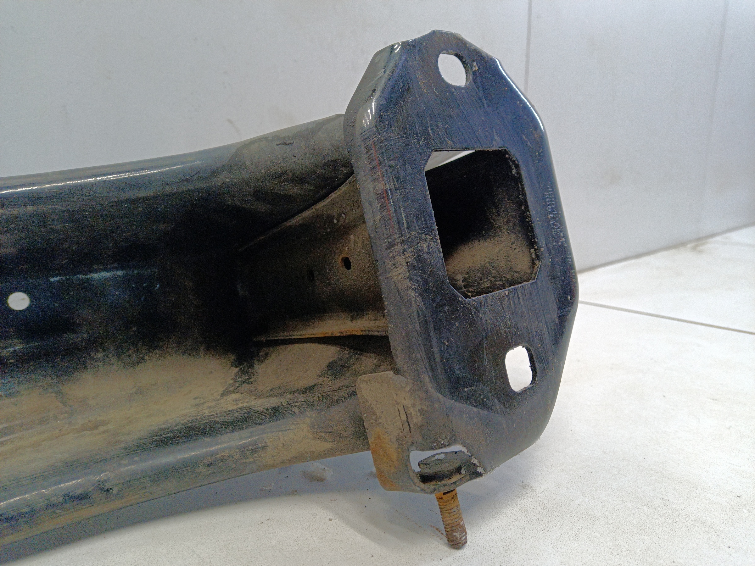 Усилитель заднего бампера BMW 5er G30