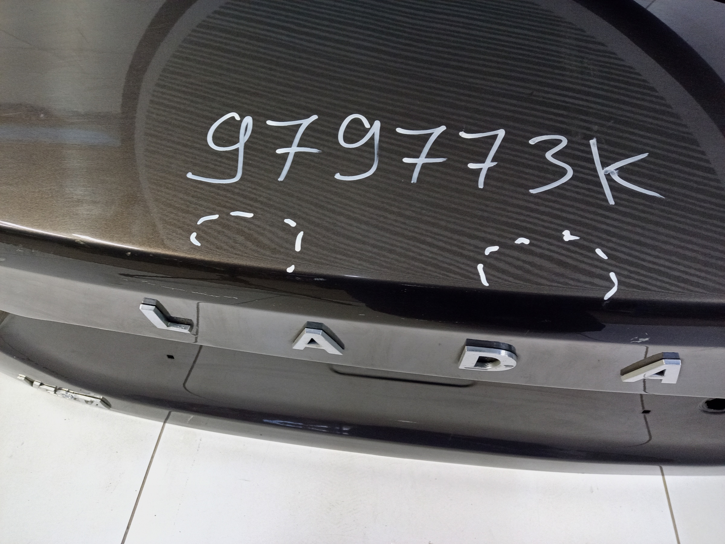 Крышка багажника Lada Vesta Sedan