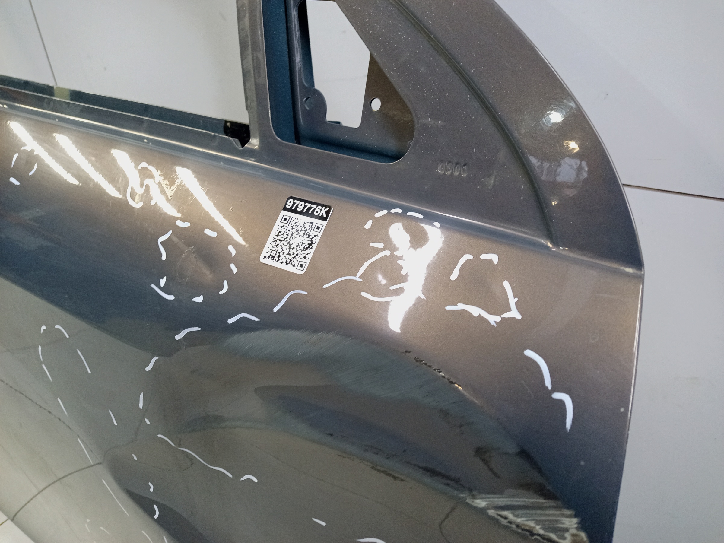 Дверь передняя правая Lada Vesta