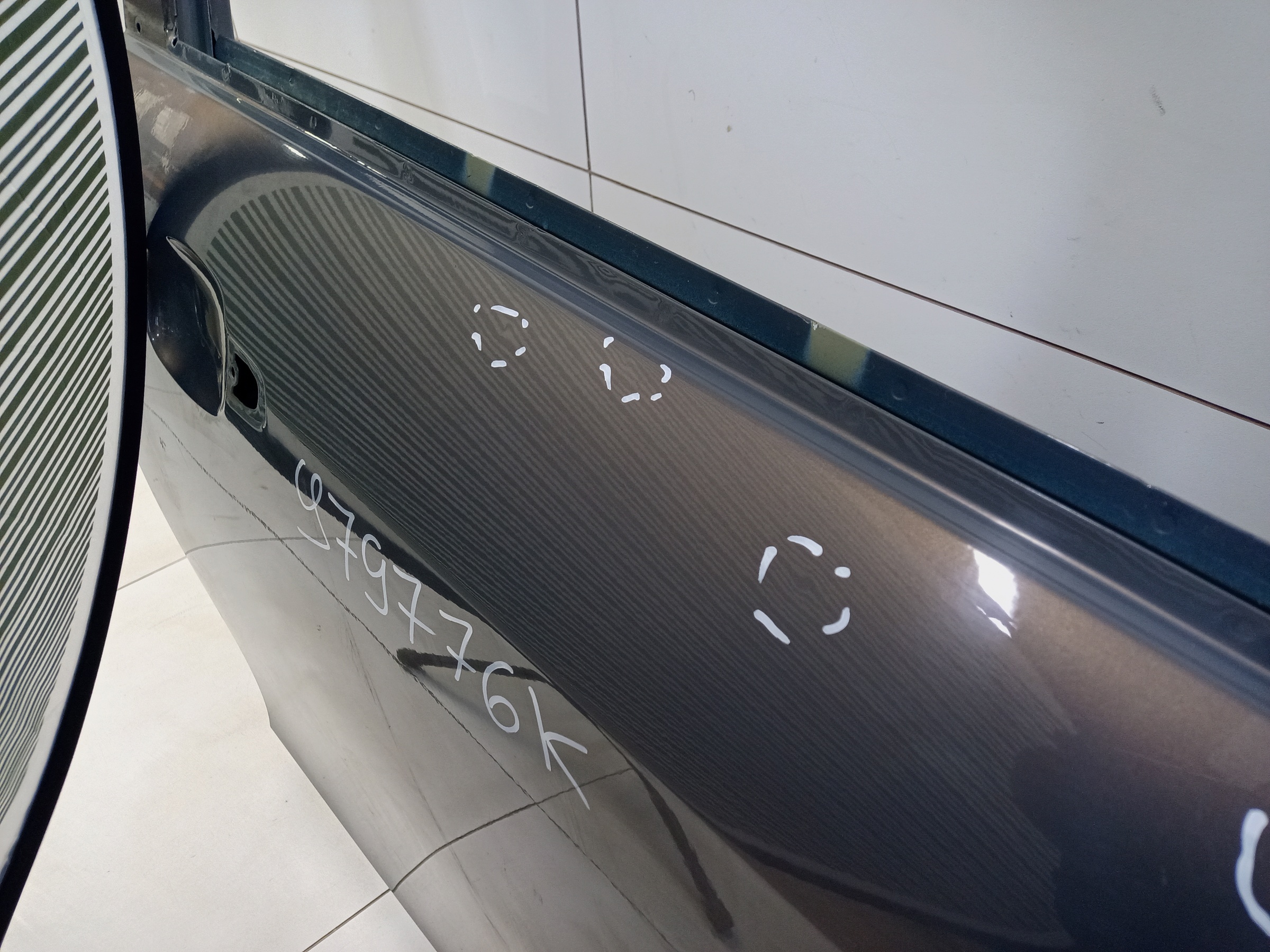 Дверь передняя правая Lada Vesta