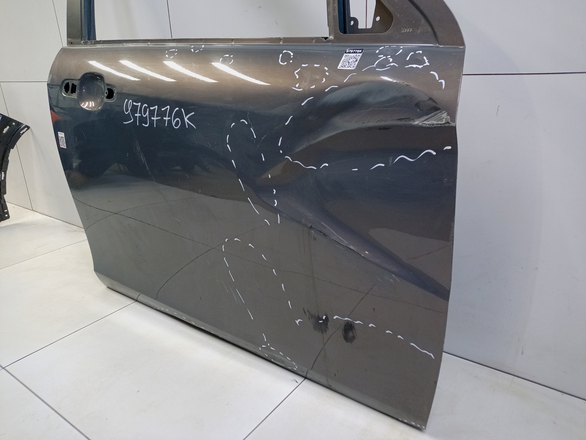 Дверь передняя правая Lada Vesta