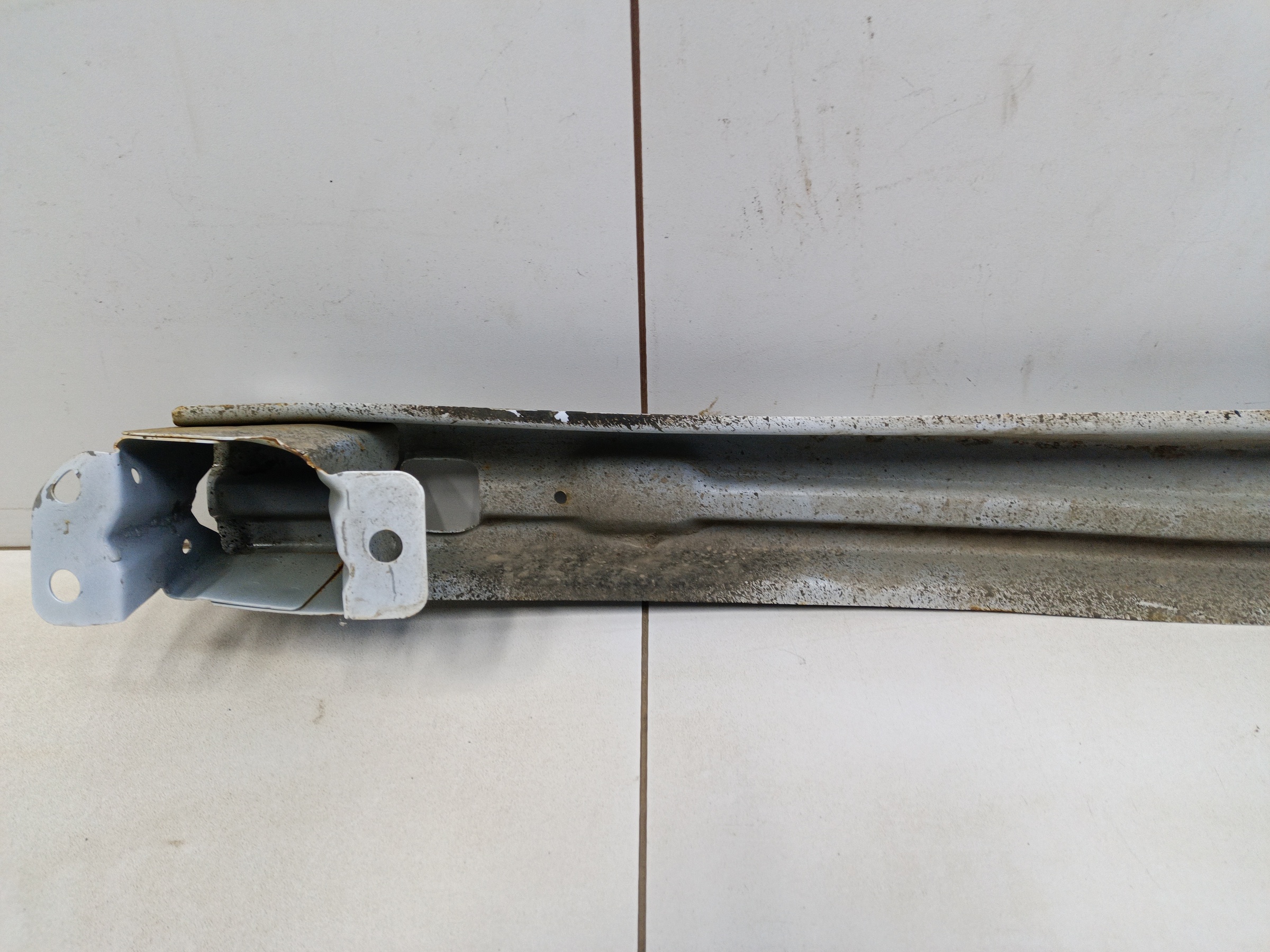 Усилитель заднего бампера Geely Coolray