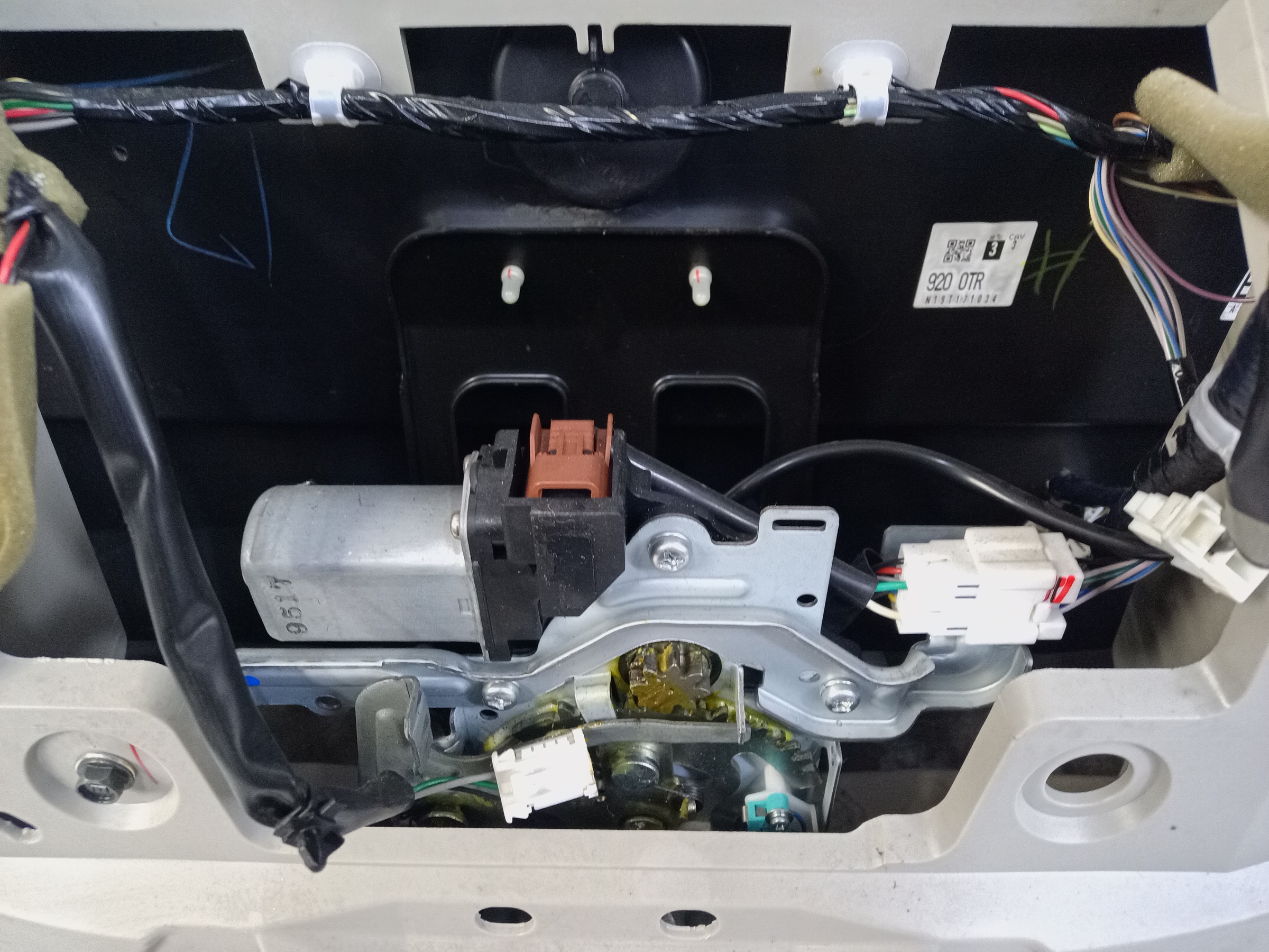 Крышка багажника Nissan X-Trail T32