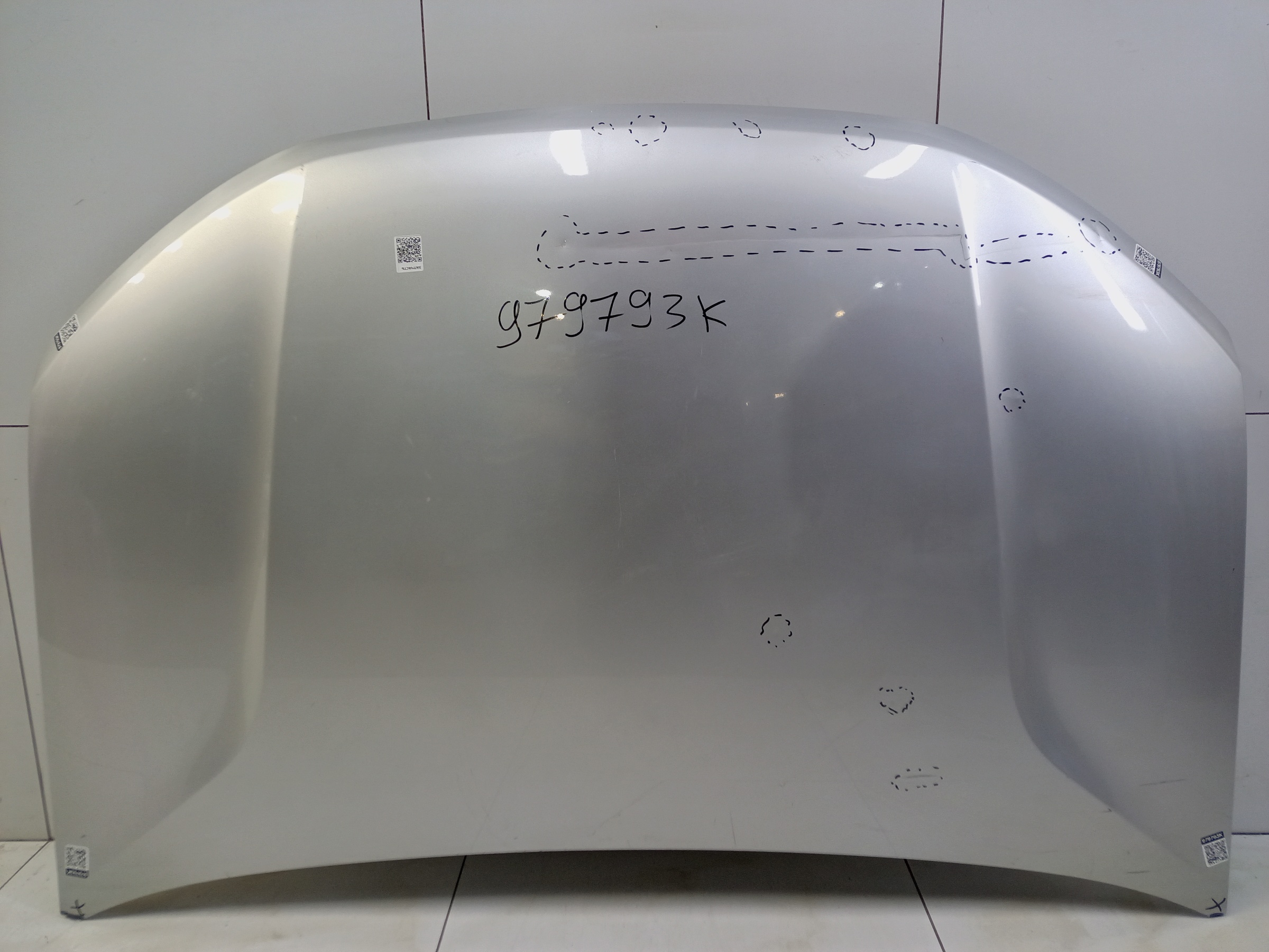 Капот Lada Largus 1 Restail