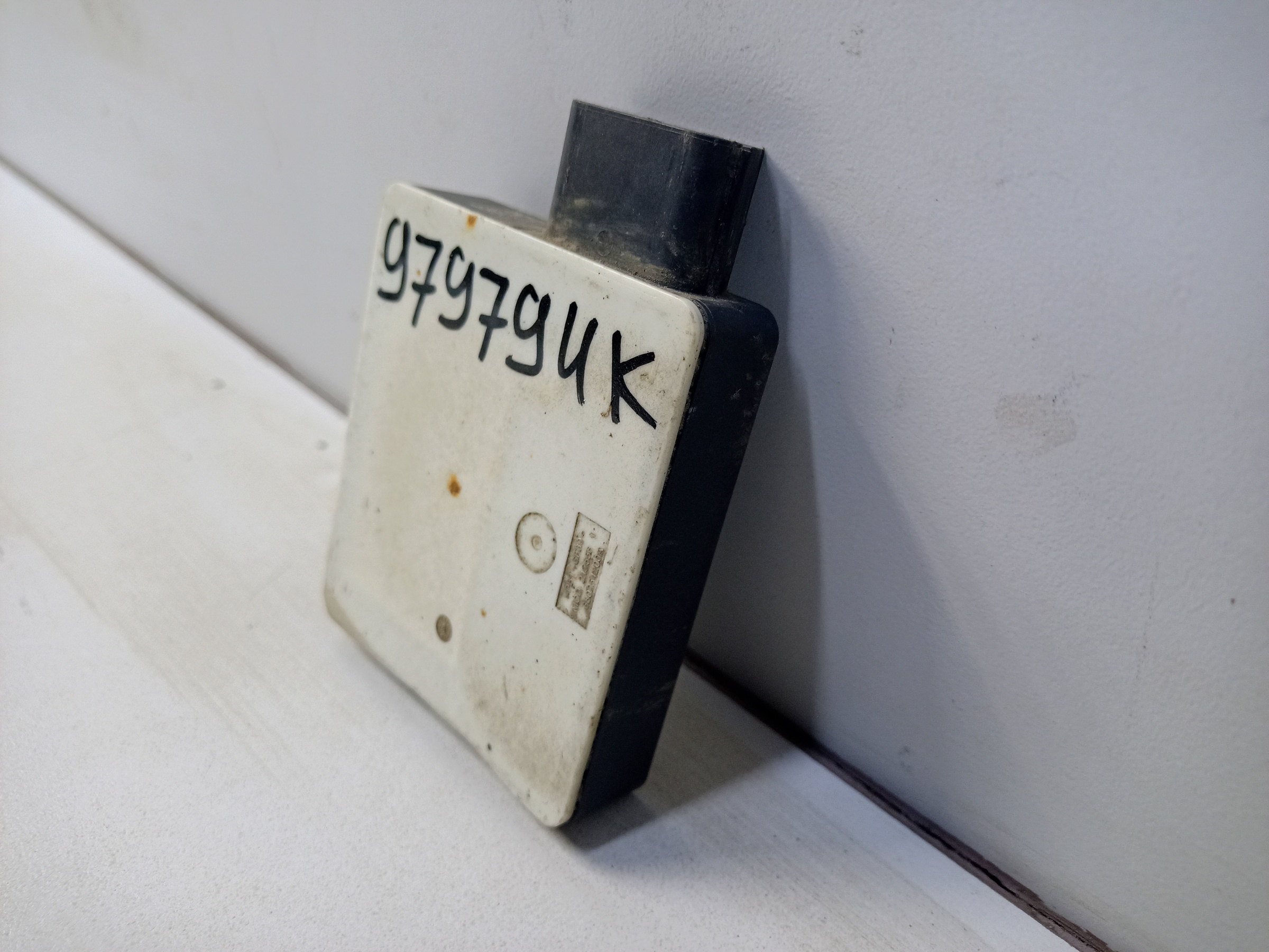 Датчик слепых зон Geely Monjaro