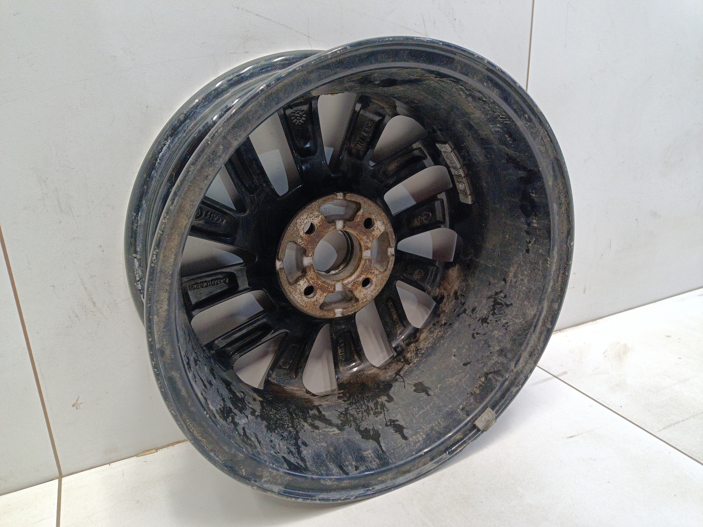 Диск колеса литой Lada Granta Restail R15