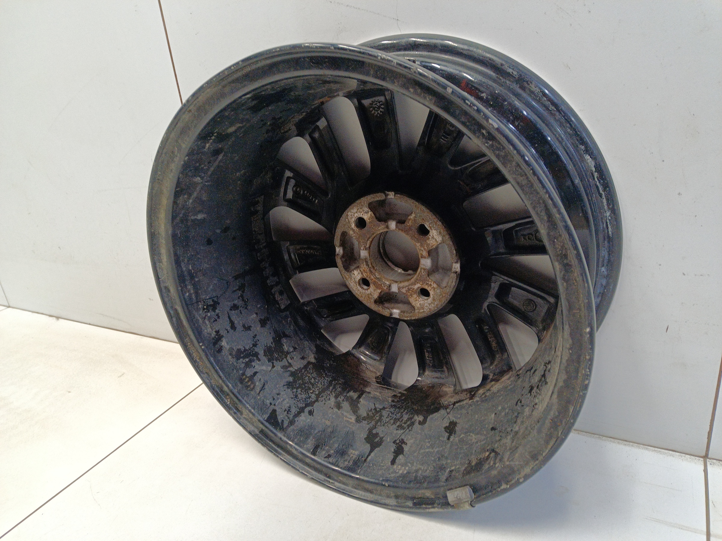 Диск колеса литой Lada Granta Restail R15