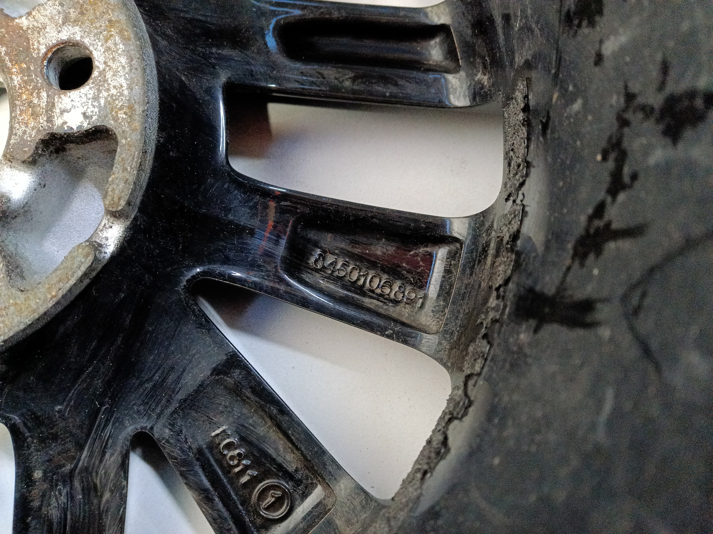 Диск колеса литой Lada Granta Restail R15