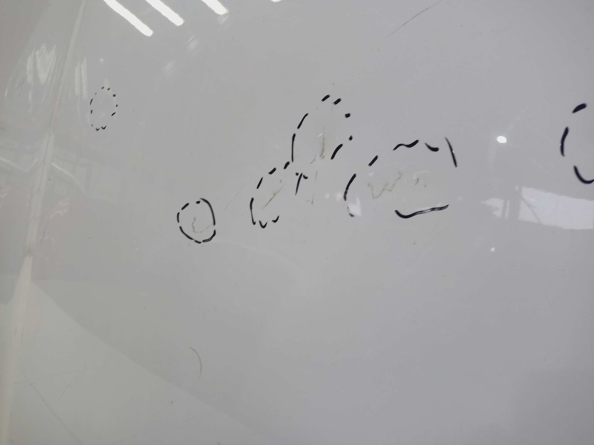 Капот Lada Vesta