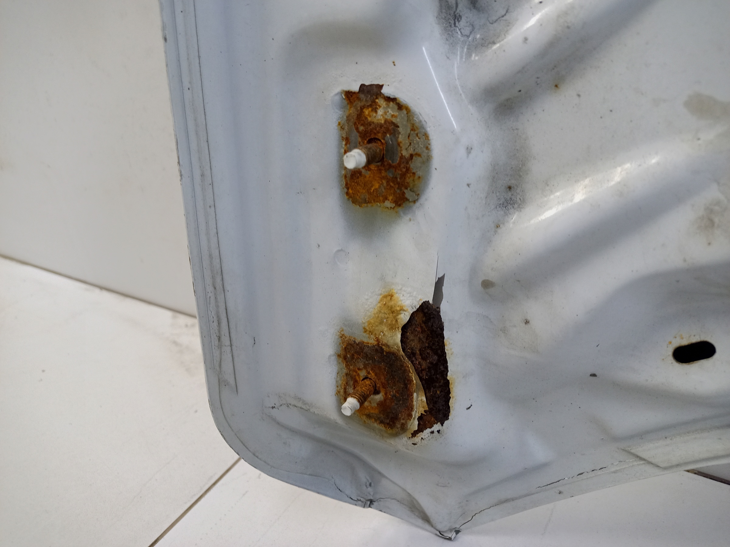 Капот Lada Vesta