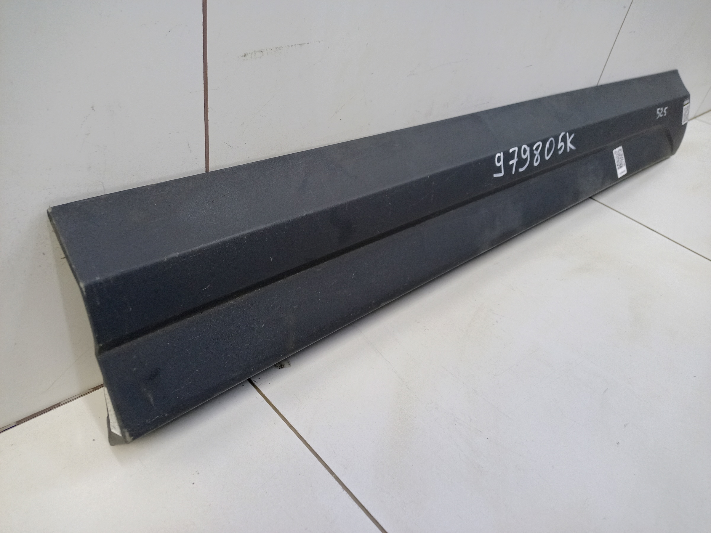 Накладка двери передней правой Audi Q3 1