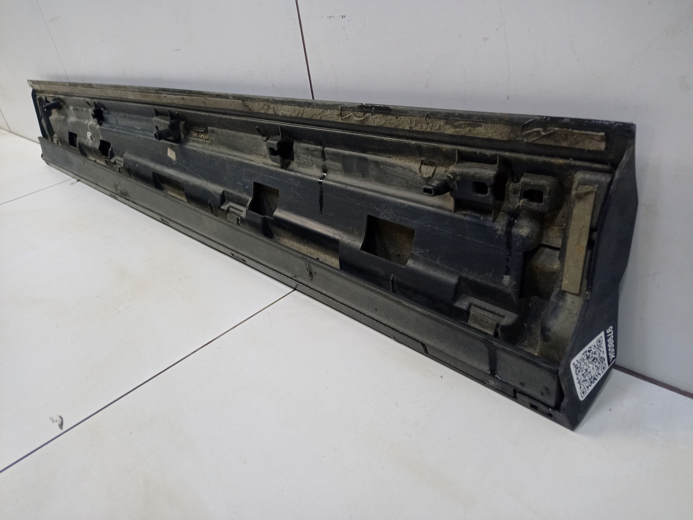 Накладка двери передней правой Audi Q3 1