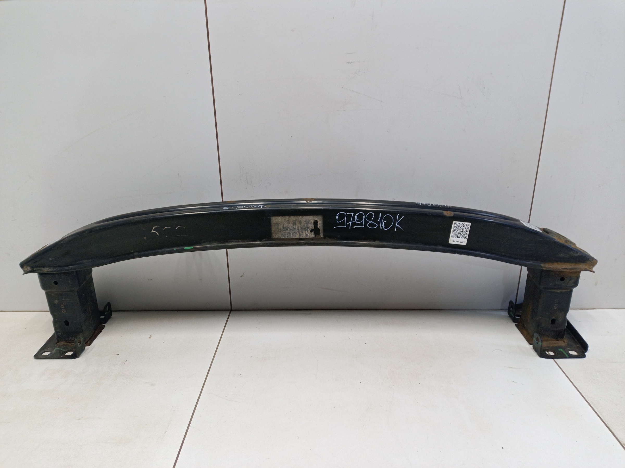 Усилитель переднего бампера Volkswagen Polo 5 Sedan