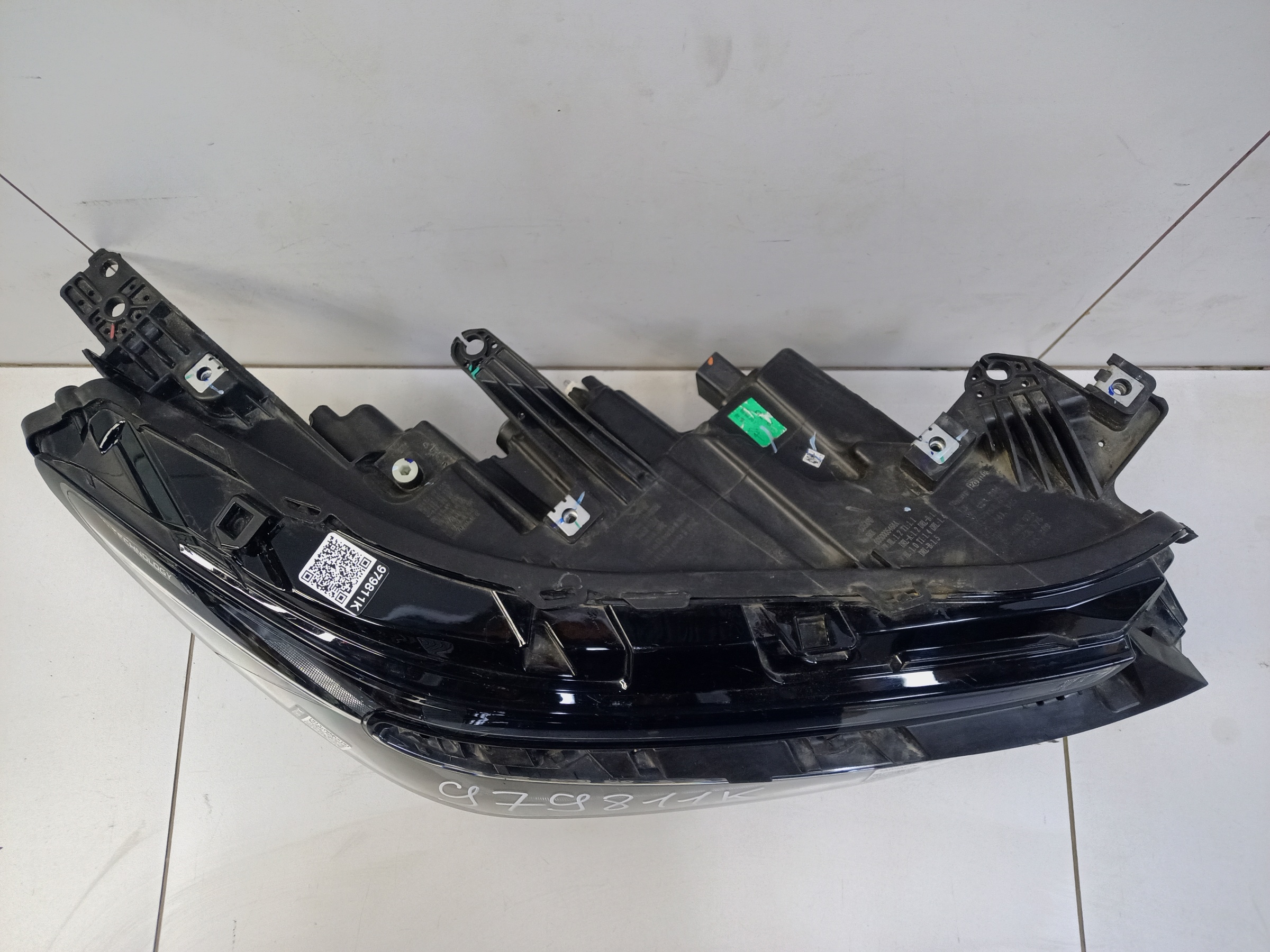 Фара передняя правая Chery Arrizo 8