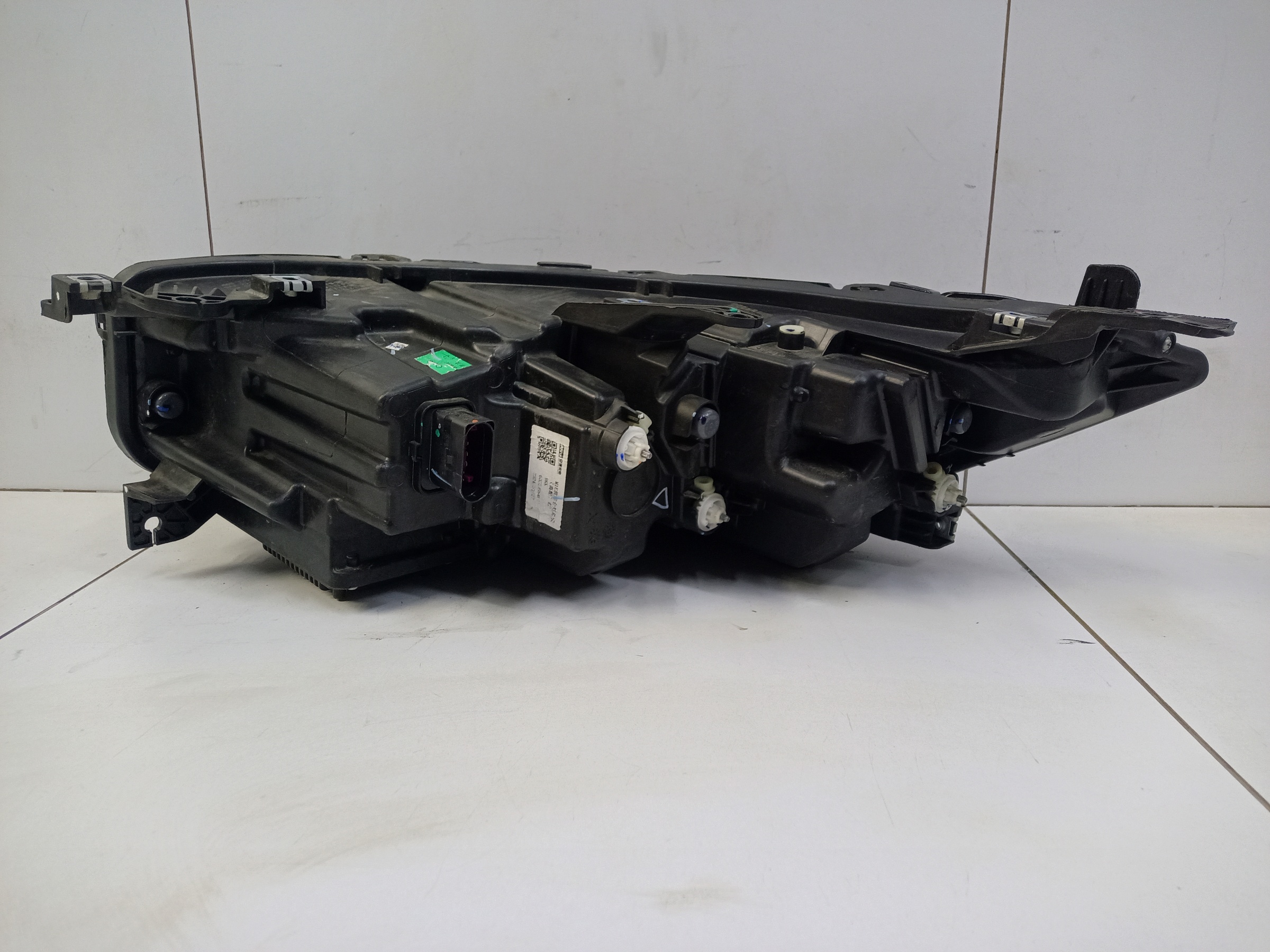 Фара передняя правая Chery Arrizo 8